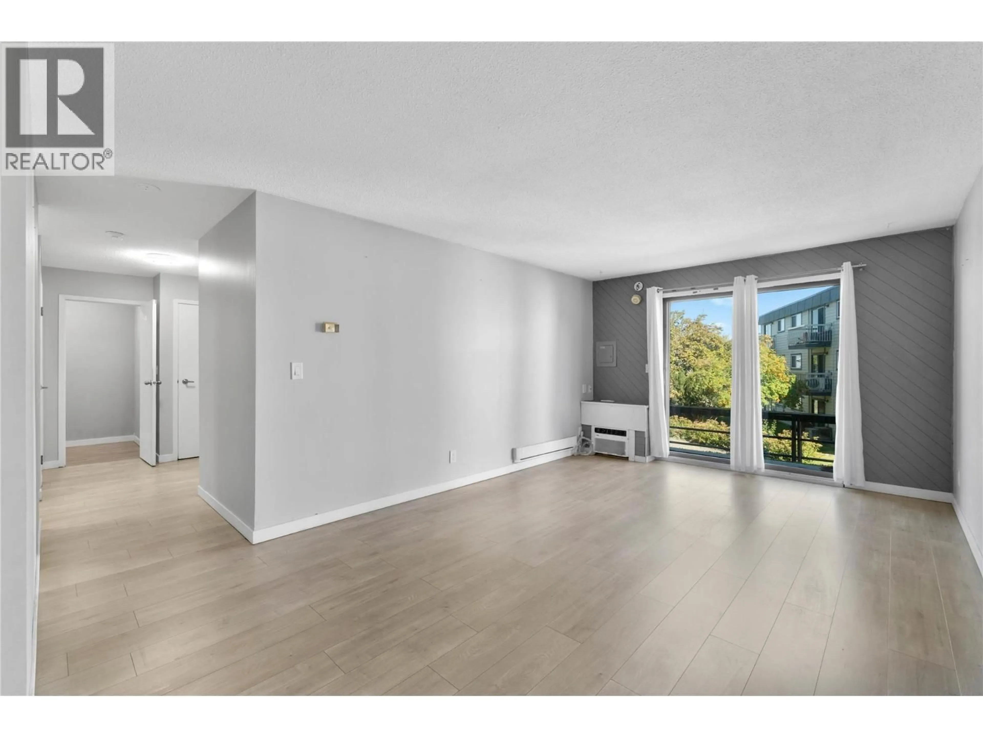 A pic of a room for 6 - 1595 SUMMIT DRIVE, Kamloops British Columbia V2E1E9