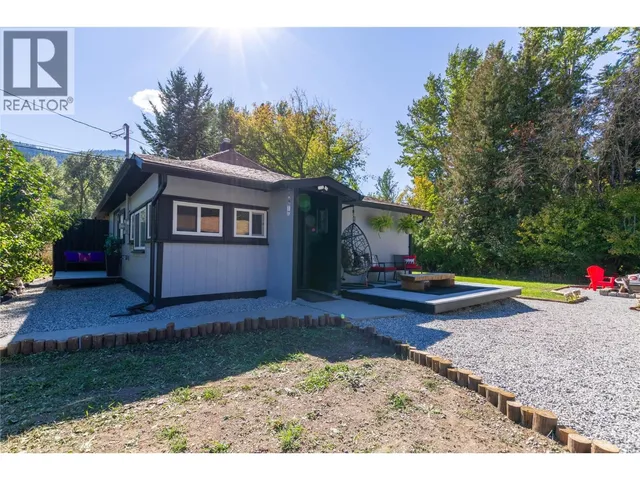 2946 SEAMAN ROAD, Falkland 2