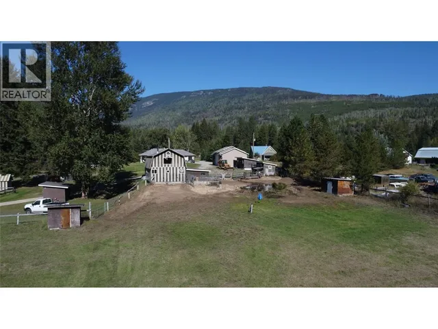 2165 RAVEN ROAD, Castlegar 4
