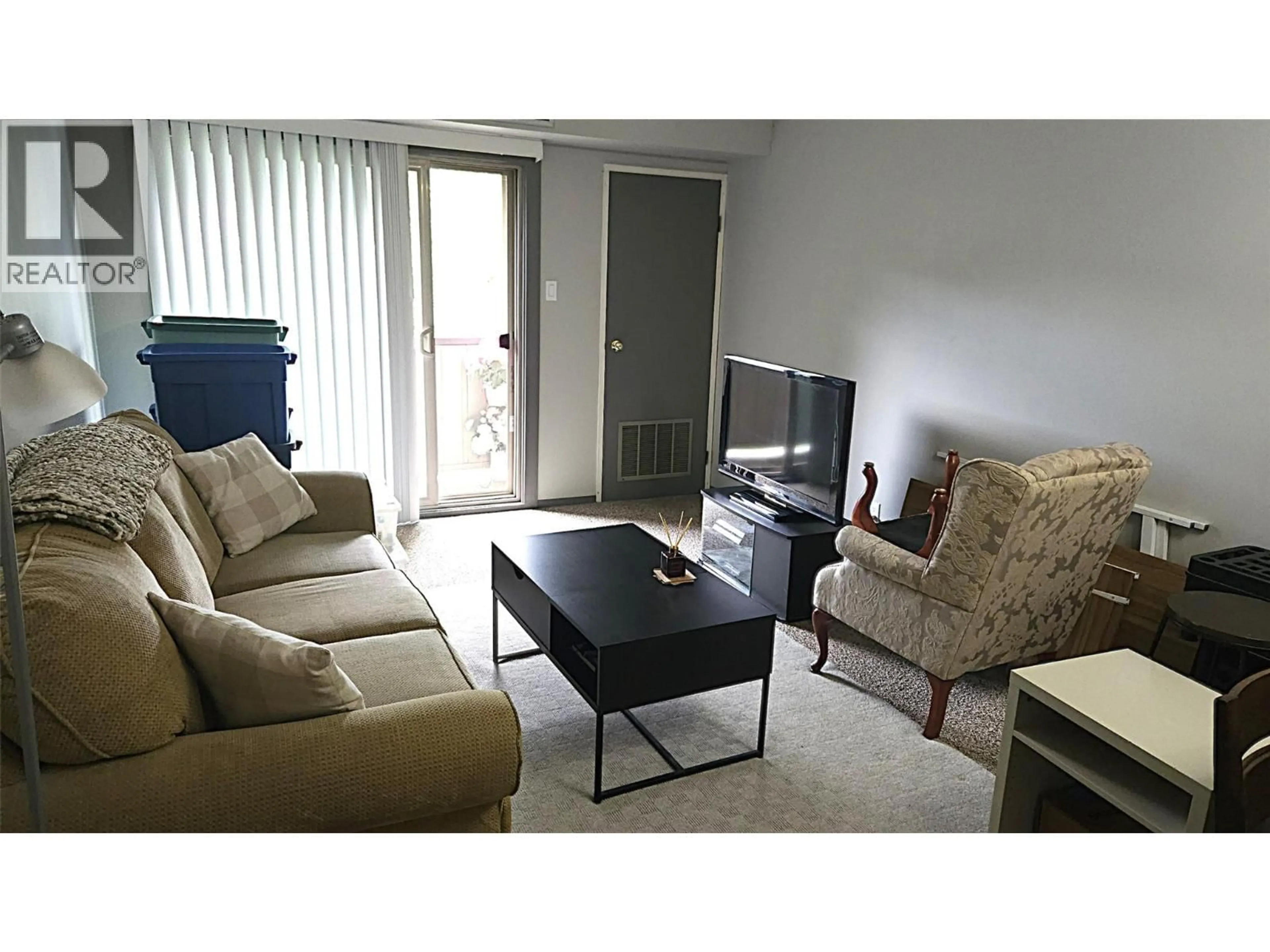 Living room with furniture, unknown for 335 - 1560 SUMMIT DRIVE, Kamloops British Columbia V2E1R5