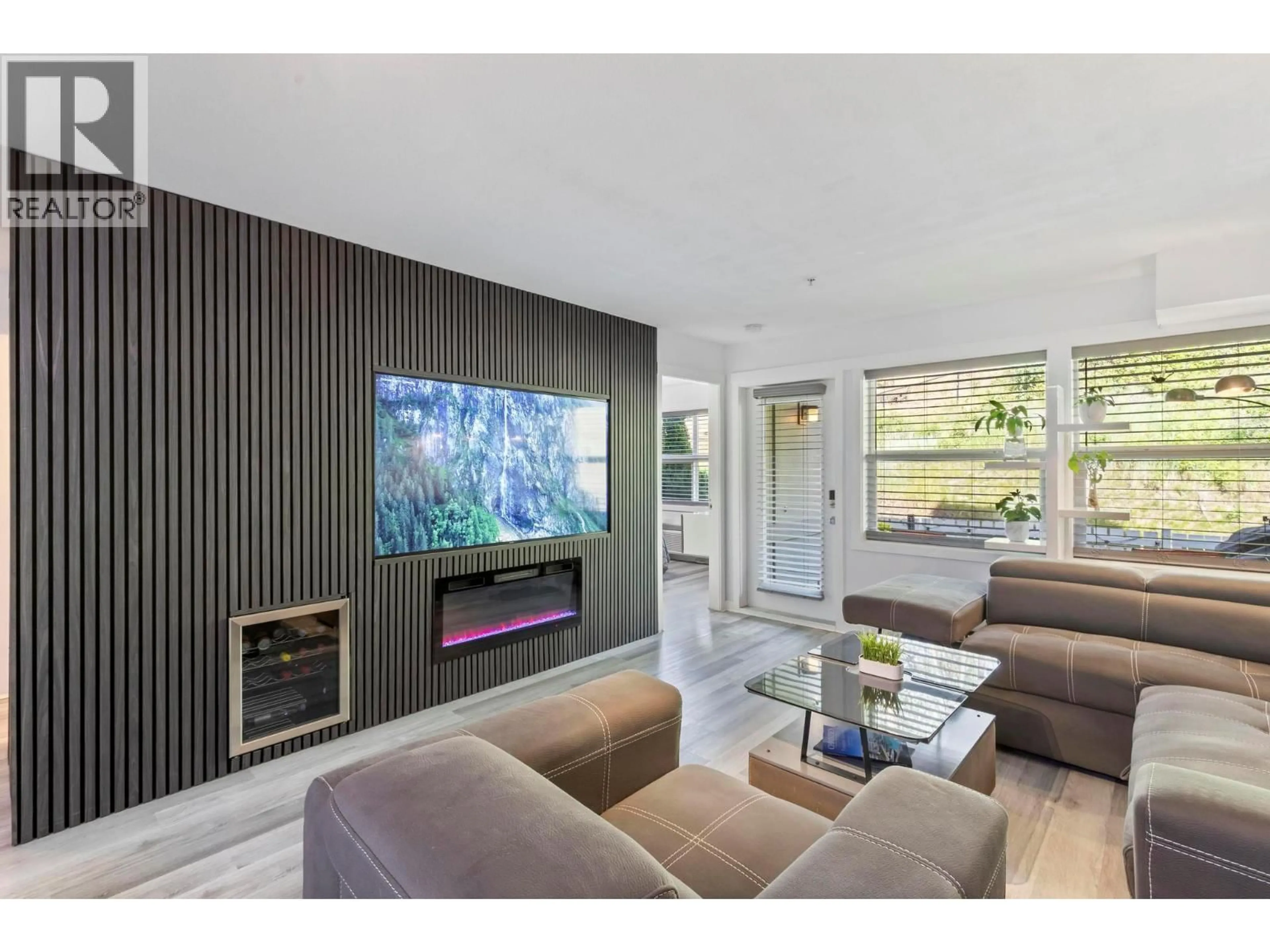 Home theater for 214 - 1479 GLENMORE ROAD NORTH, Kelowna British Columbia V1V2C5