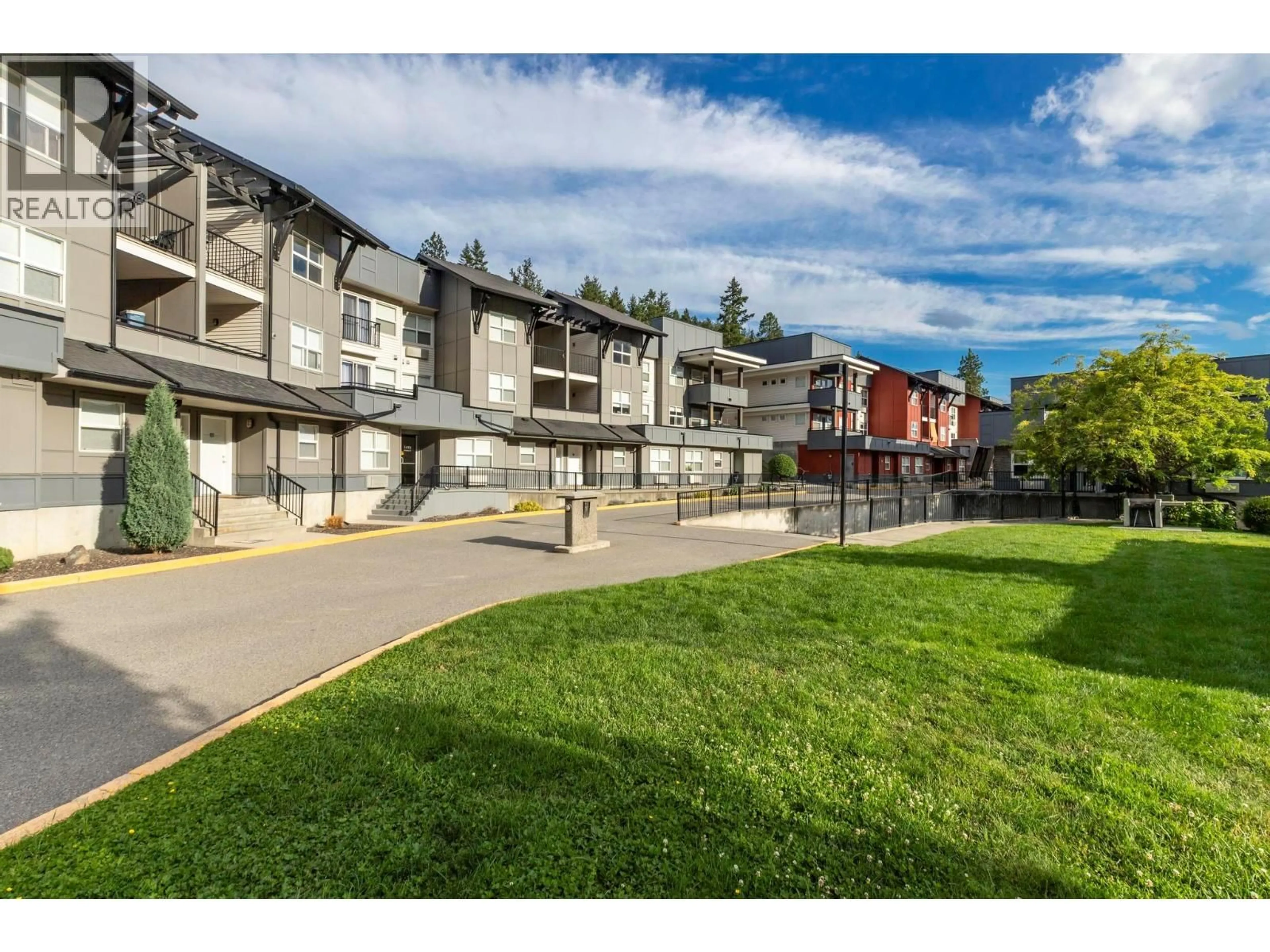 Patio, mountain view for 214 - 1479 GLENMORE ROAD NORTH, Kelowna British Columbia V1V2C5