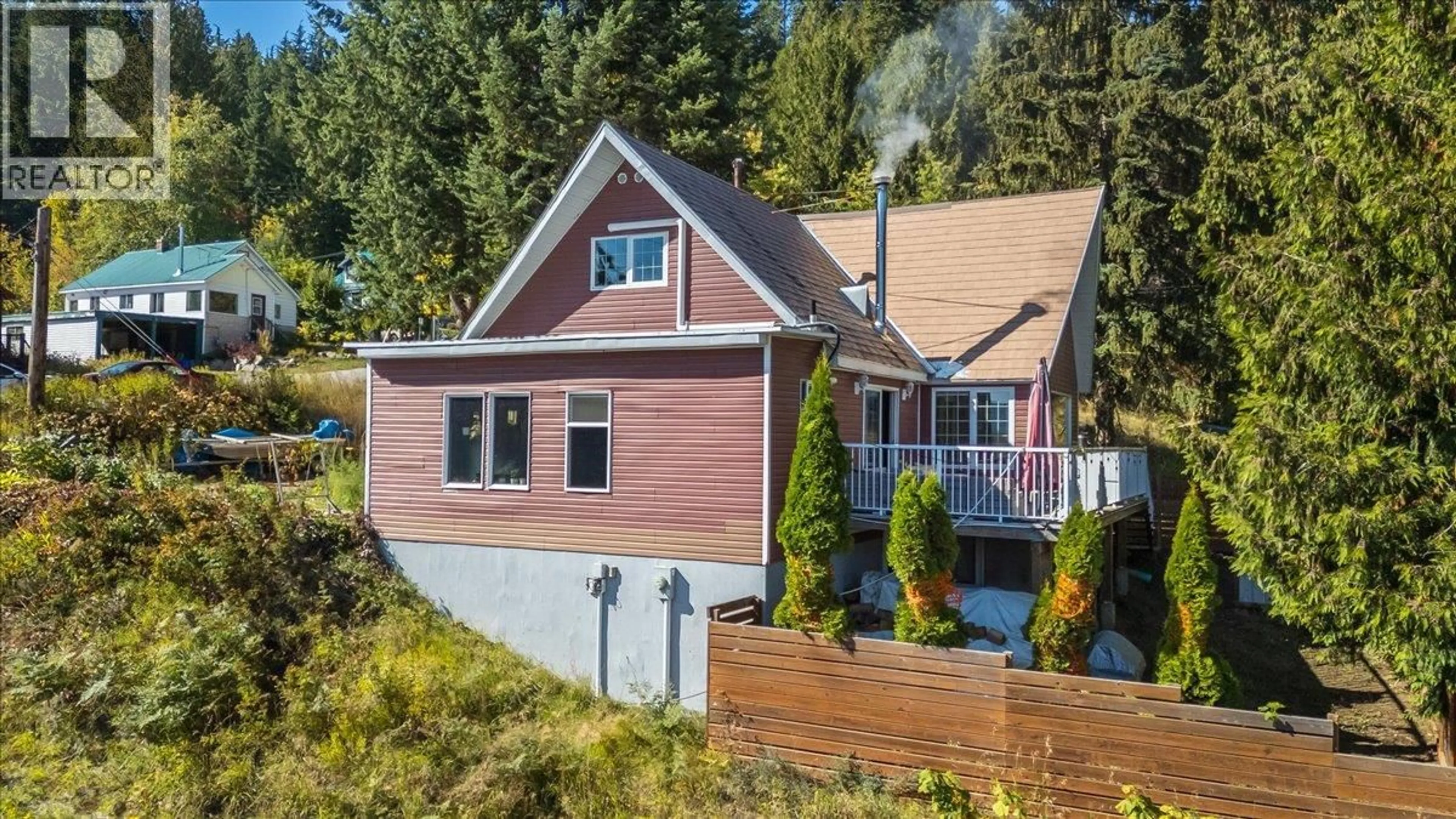 Home with vinyl exterior material, unknown for 1398 VICTORIA AVENUE, Rossland British Columbia V0G1Y0