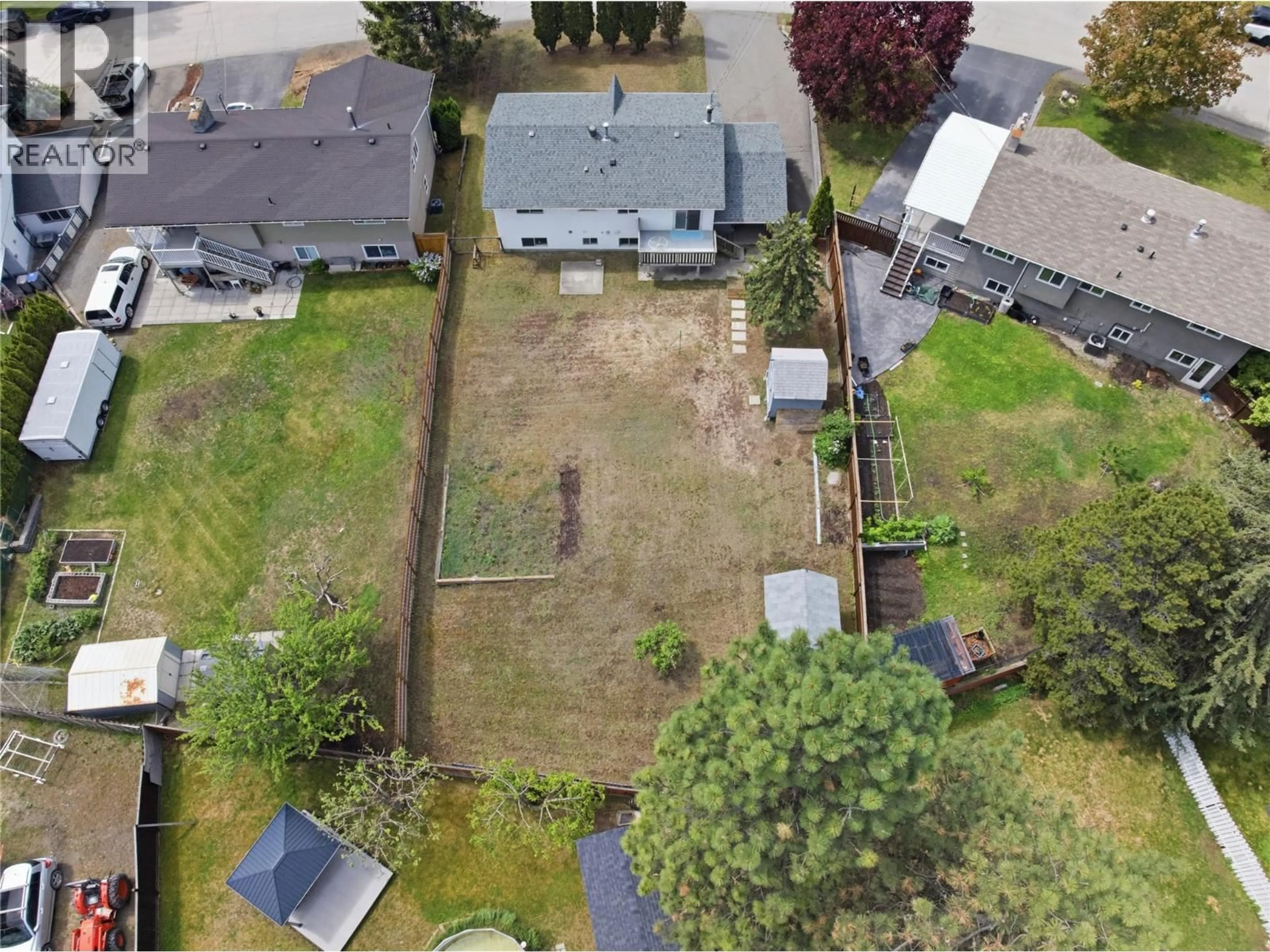 A pic from outside/outdoor area/front of a property/back of a property/a pic from drone, street for 1542 MT DUFFERIN CRESCENT, Kamloops British Columbia V2E1C2