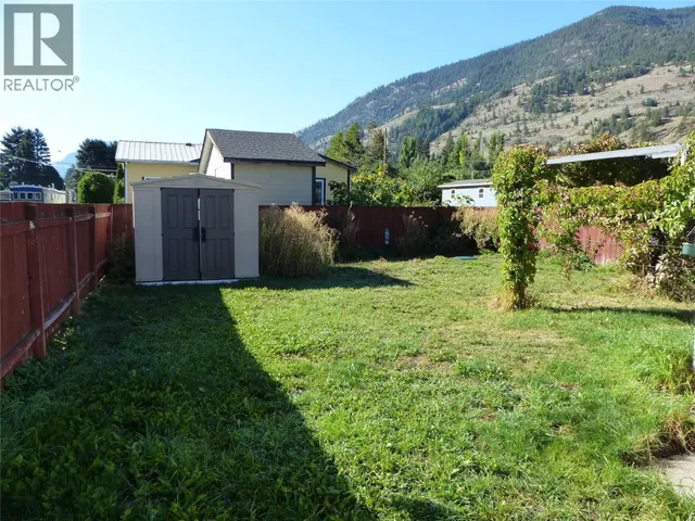 2641 FIRST STREET, Olalla 3