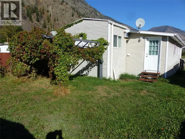 2641 FIRST STREET, Olalla 4