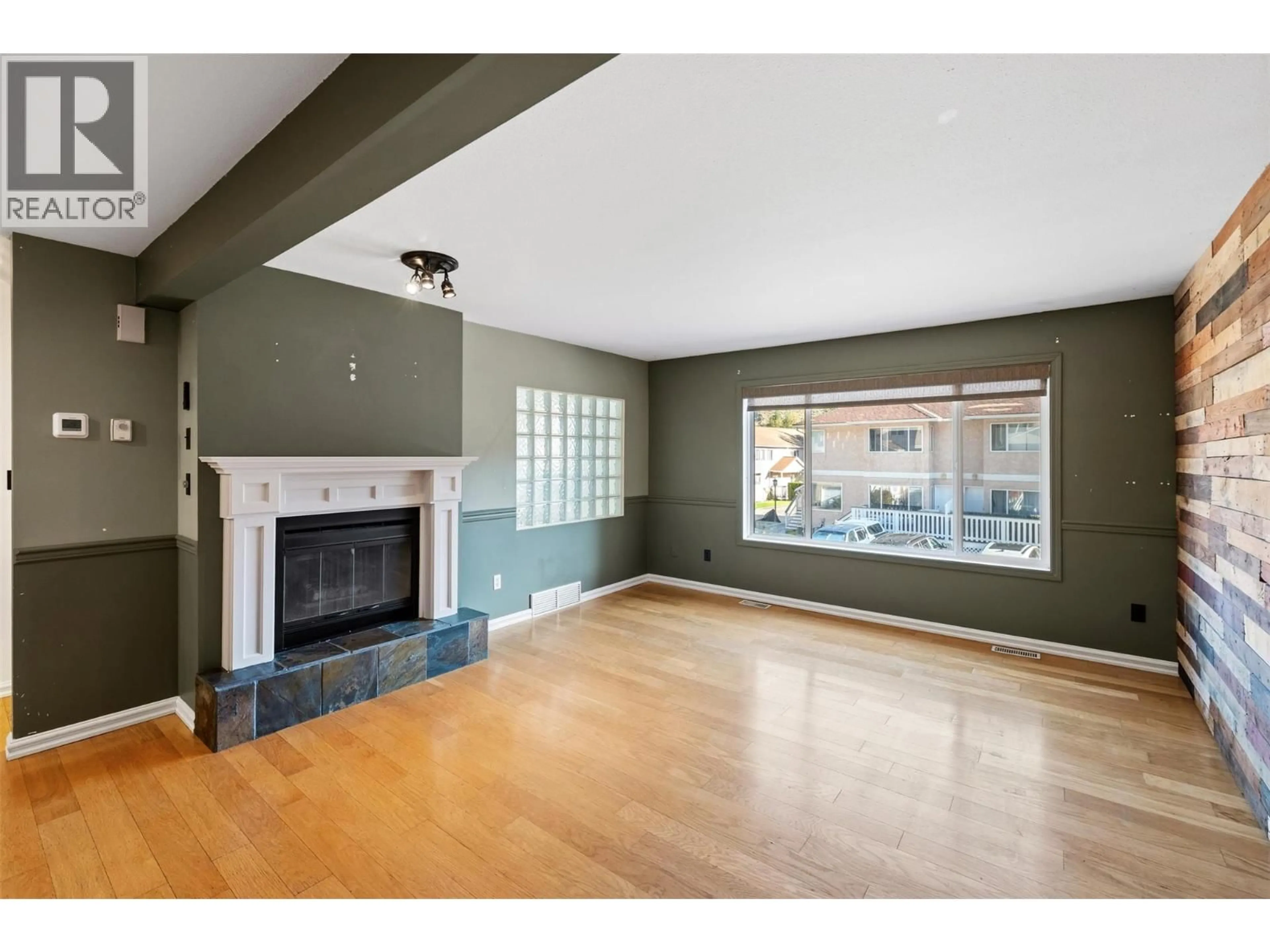 A pic of a room for 191 - 1458 PENTICTON BAY, Penticton British Columbia V2A8L3