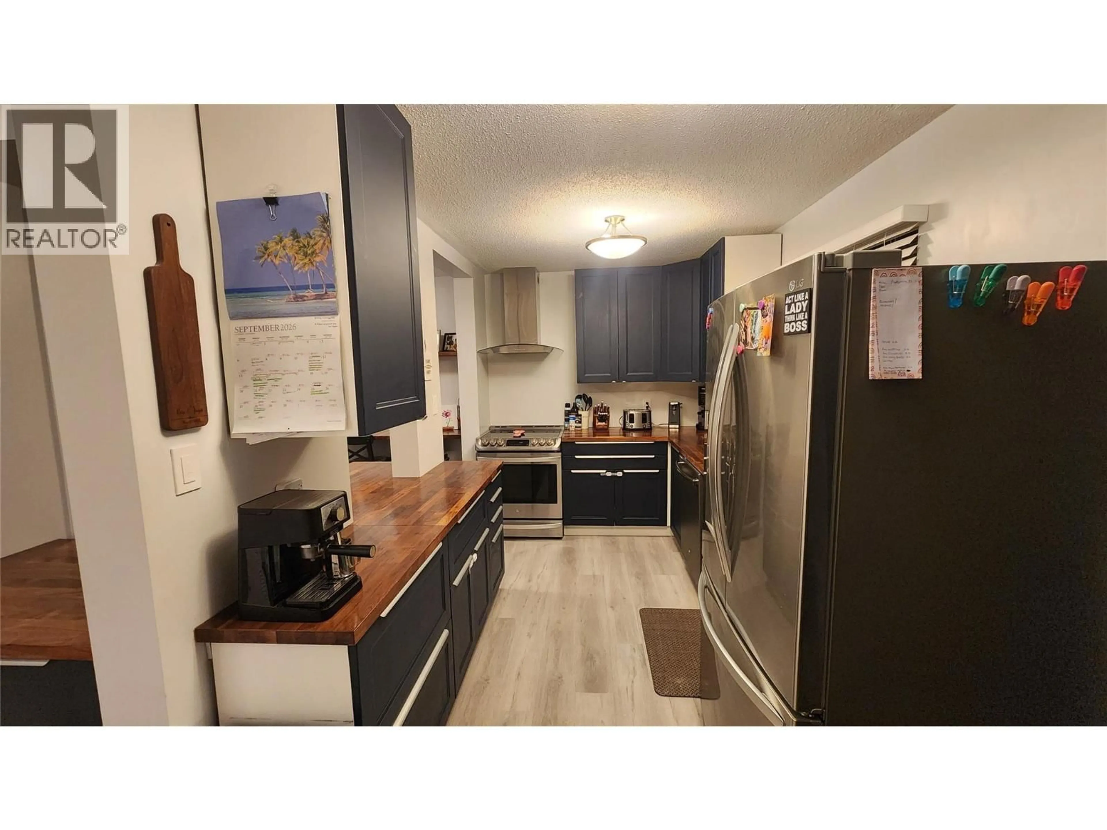 Standard kitchen, wood/laminate floor for 38 - 1469 SPRINGHILL DRIVE, Kamloops British Columbia V2E1H5