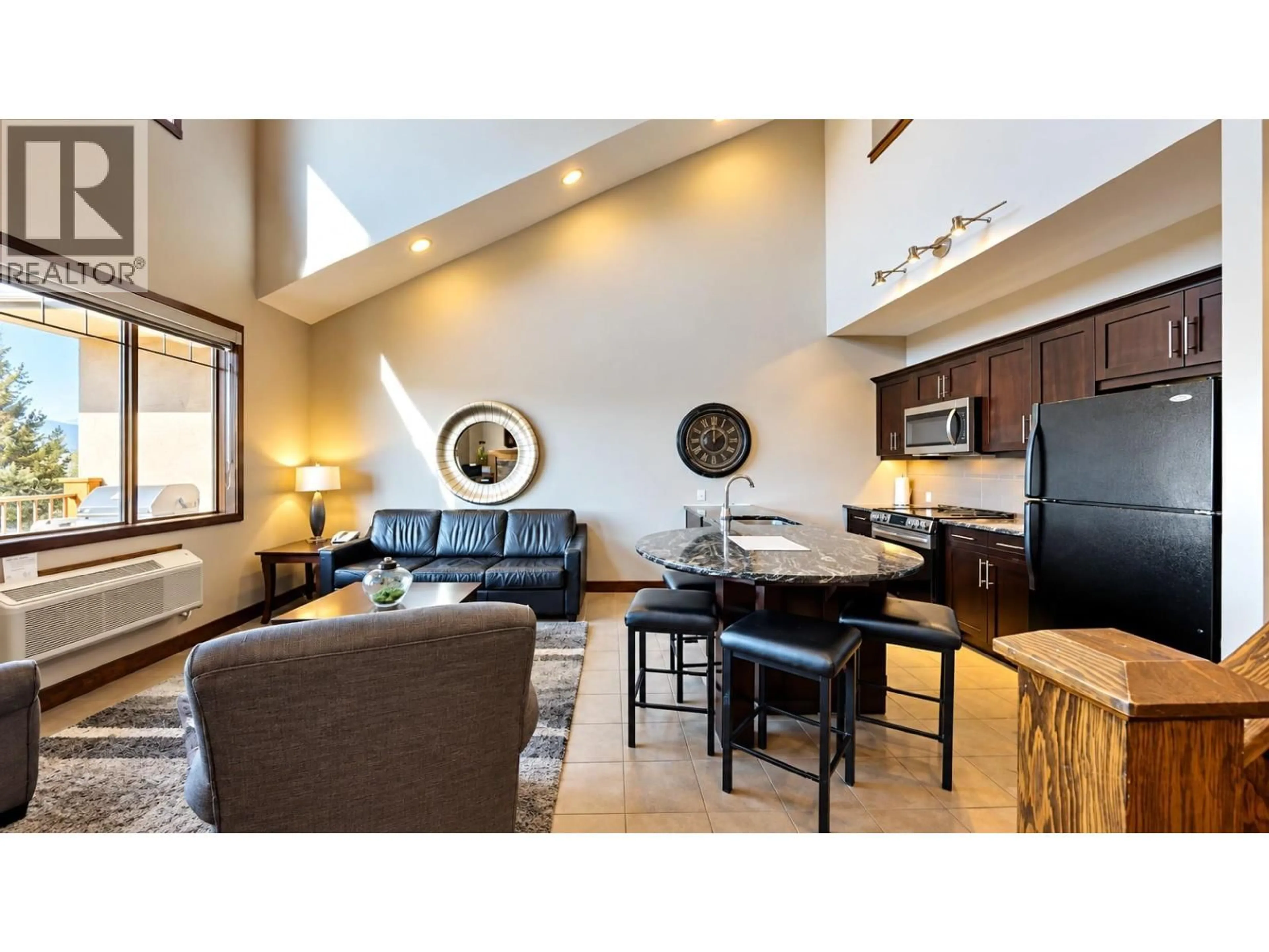 Living room with furniture, unknown for 735 P - 700 BIGHORN BOULEVARD, Radium Hot Springs British Columbia V0A1M0