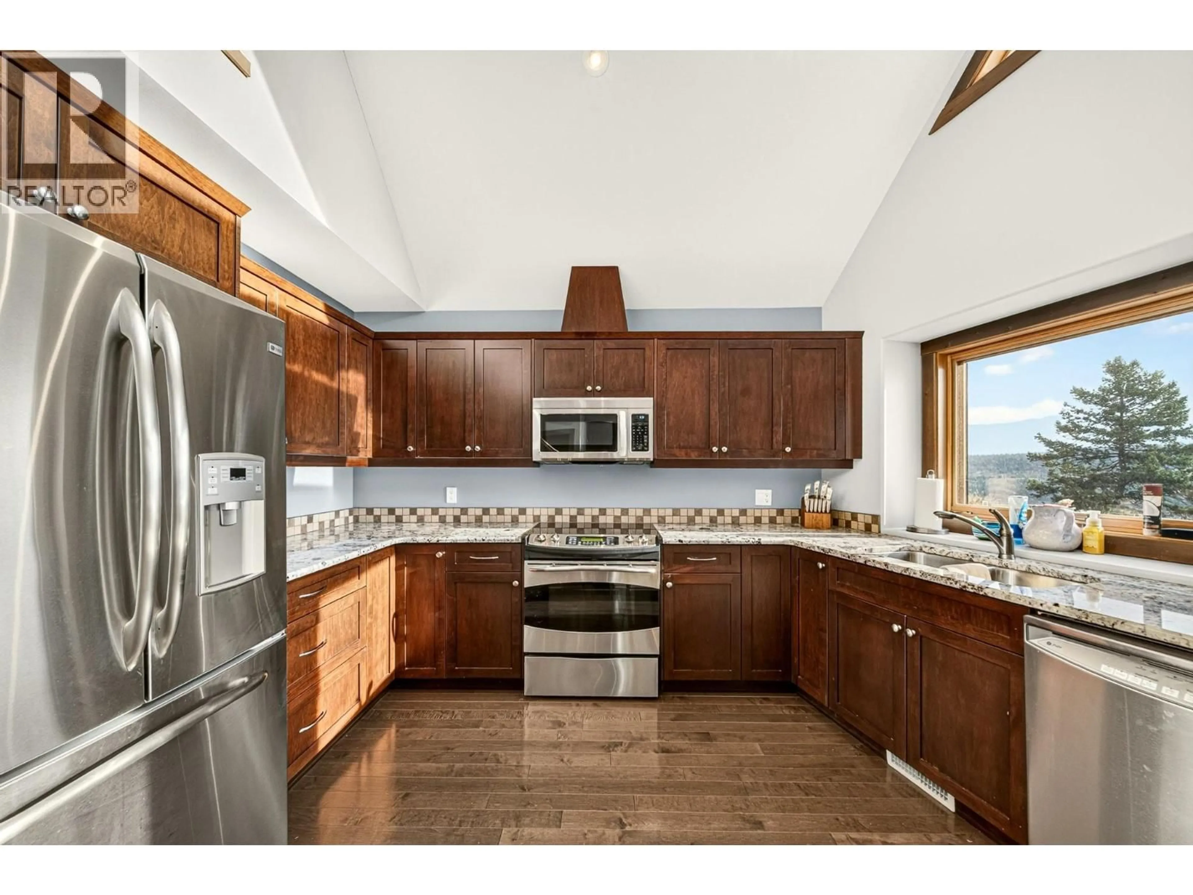 Open concept kitchen, unknown for 24 - 6674 WARDNER-KIKOMUN ROAD, Wardner British Columbia V0B2J0