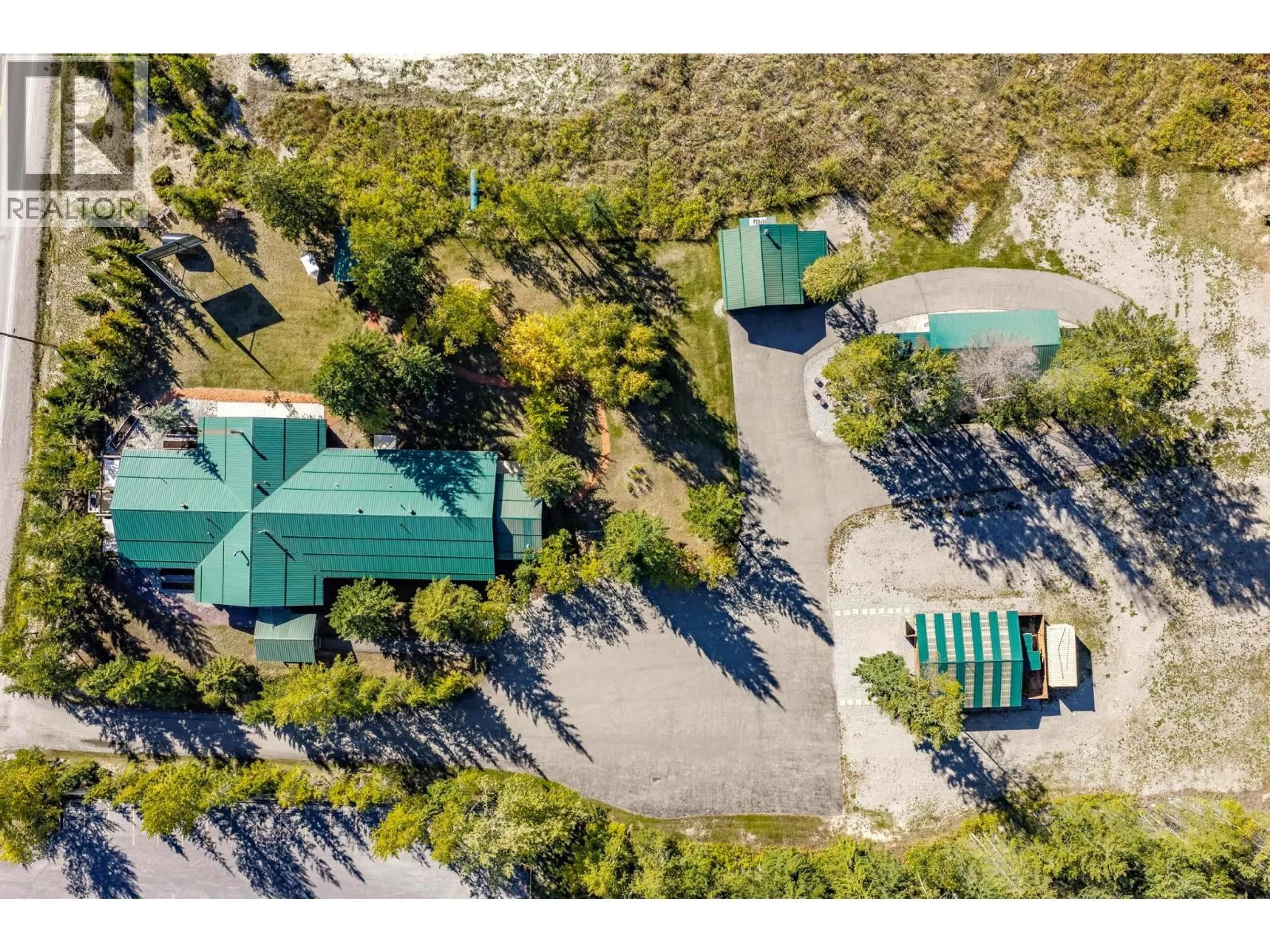 A pic from outside/outdoor area/front of a property/back of a property/a pic from drone, unknown for 1509 LAFONTAINE ROAD, Golden British Columbia V0A1H3