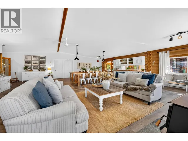 1509 LAFONTAINE ROAD, Golden 5