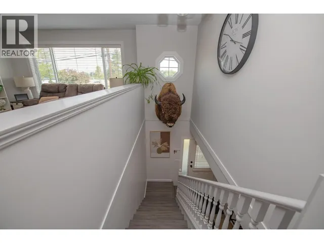 3645 PATTEN DRIVE, Armstrong 4