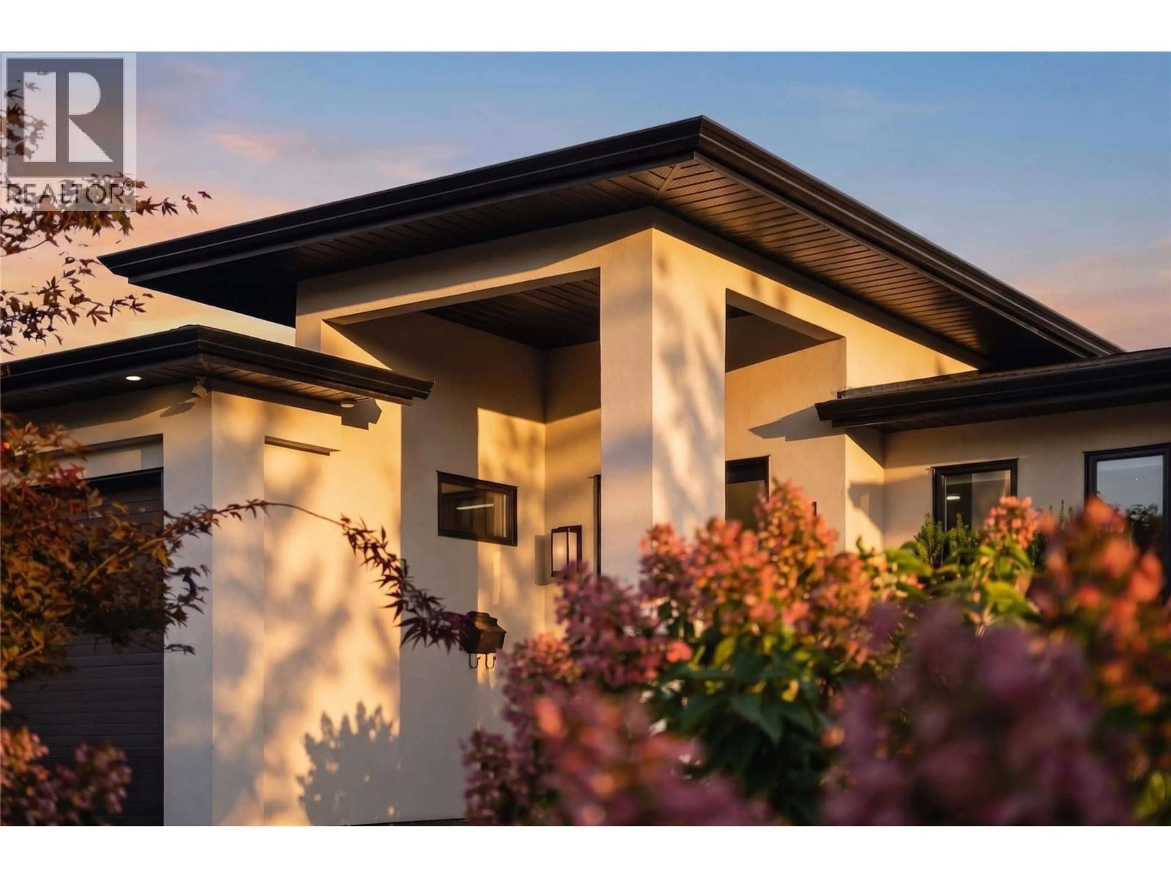 Unknown for 3 - 1675 WILLOW CRESCENT, Kelowna British Columbia V1Y4K4