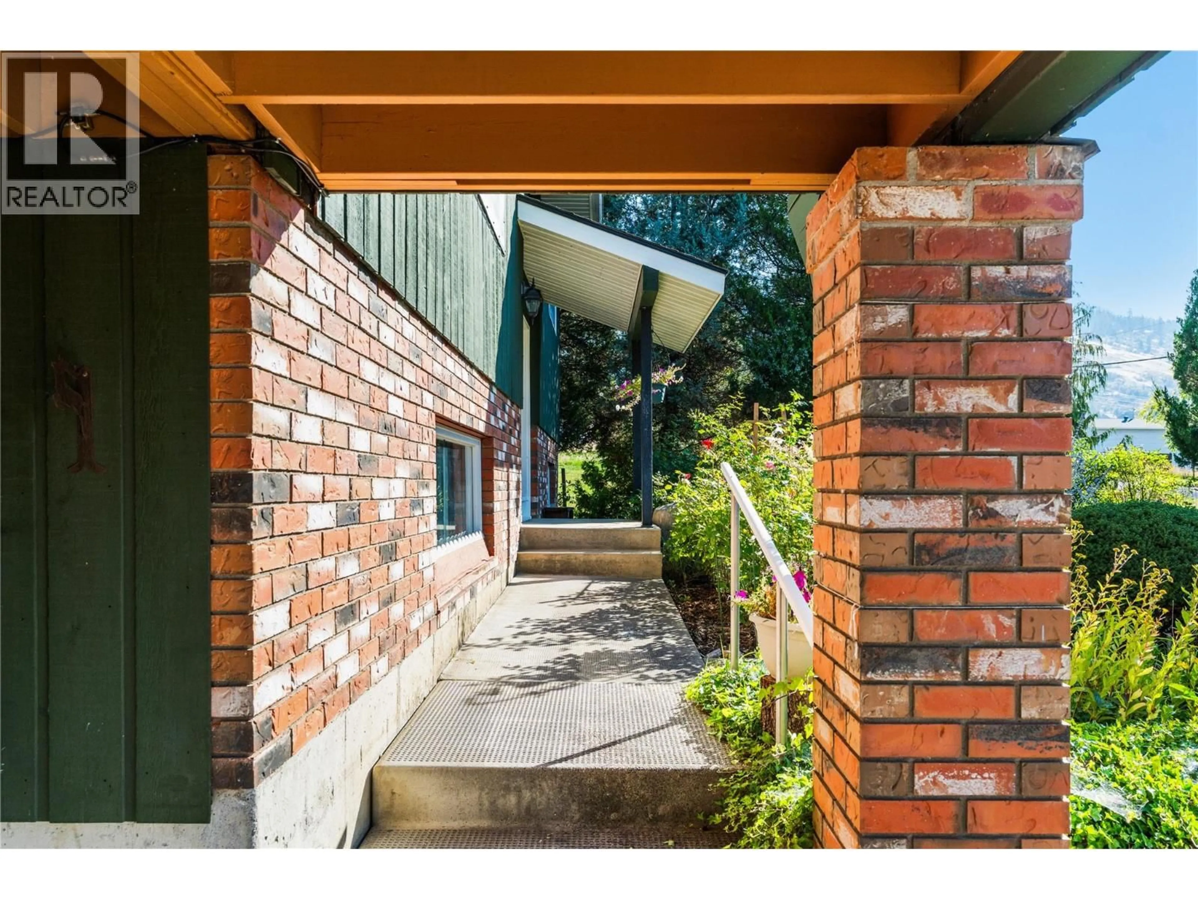 Unknown for 583 MCLEISH ROAD, Vernon British Columbia V1B3H5