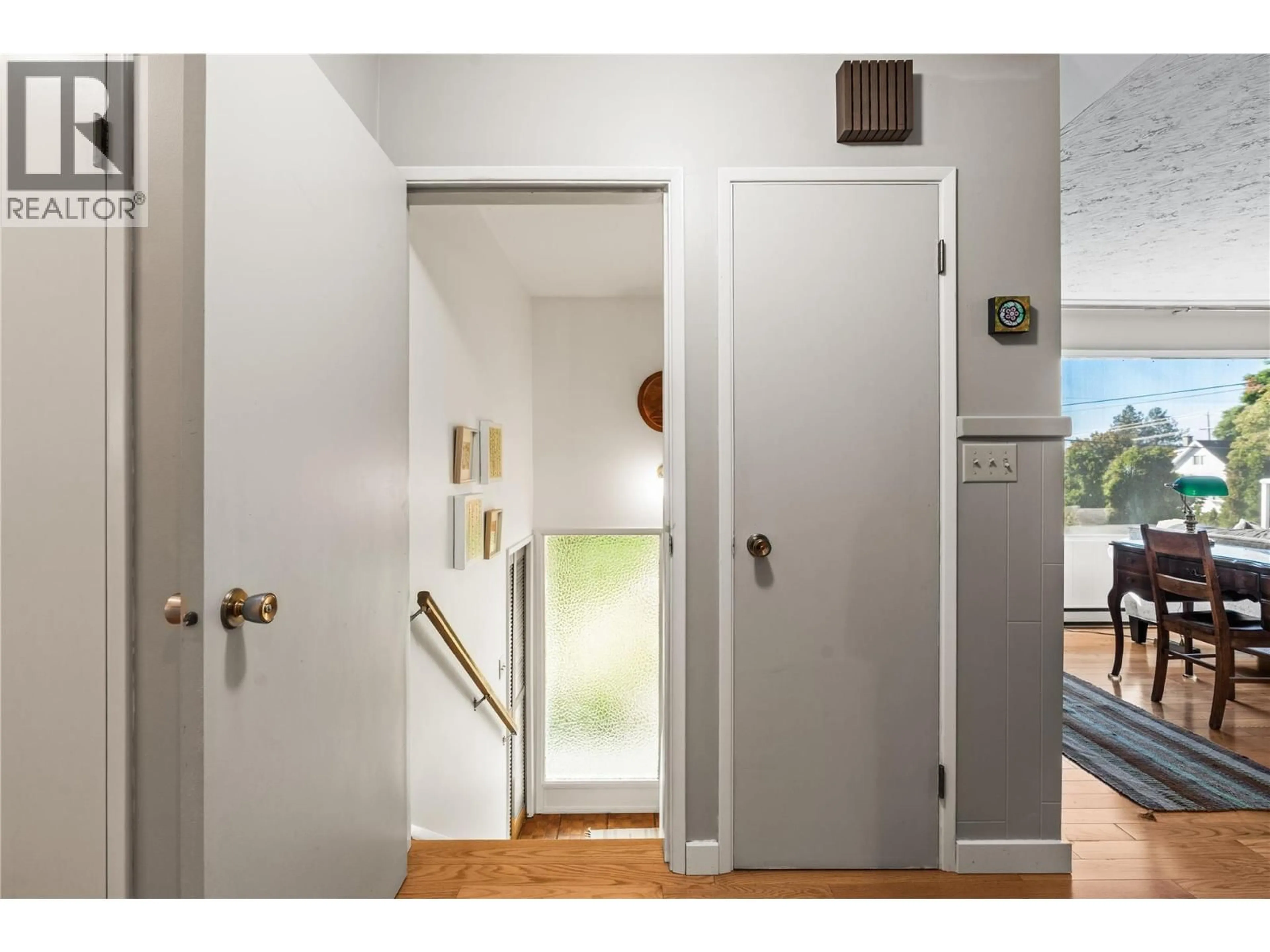 Indoor entryway for 583 MCLEISH ROAD, Vernon British Columbia V1B3H5