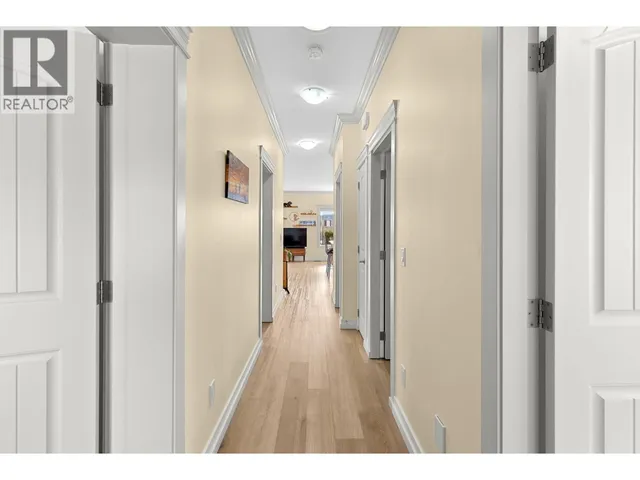 2092 CLOVER DRIVE, West Kelowna 4