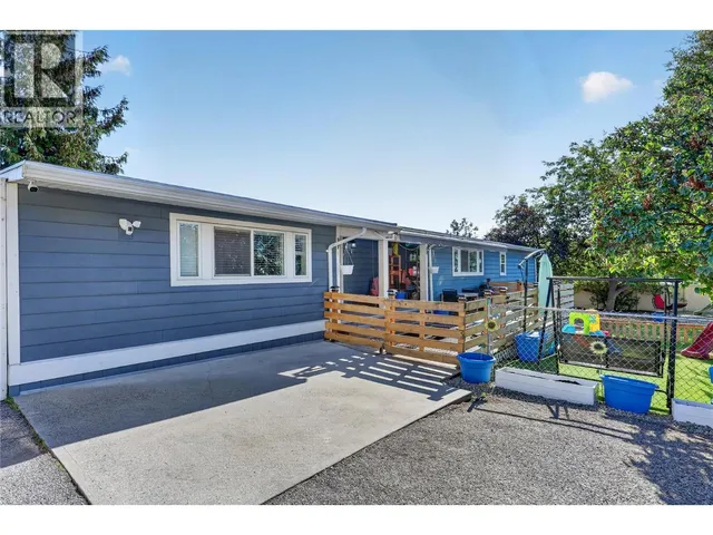 36 - 3381 VILLAGE GREEN WAY, West Kelowna 2