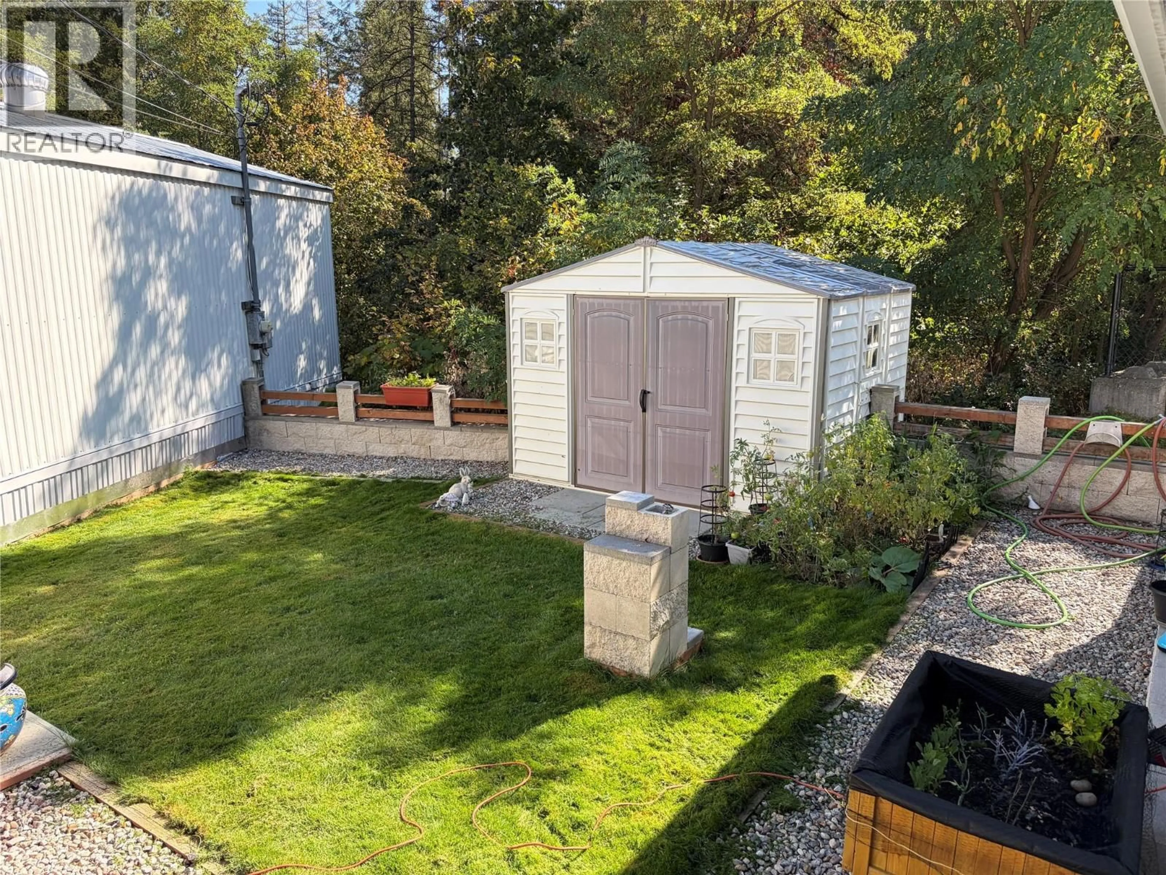 Shed for 17 - 1601 COLUMBIA AVENUE, Castlegar British Columbia V1N1J1