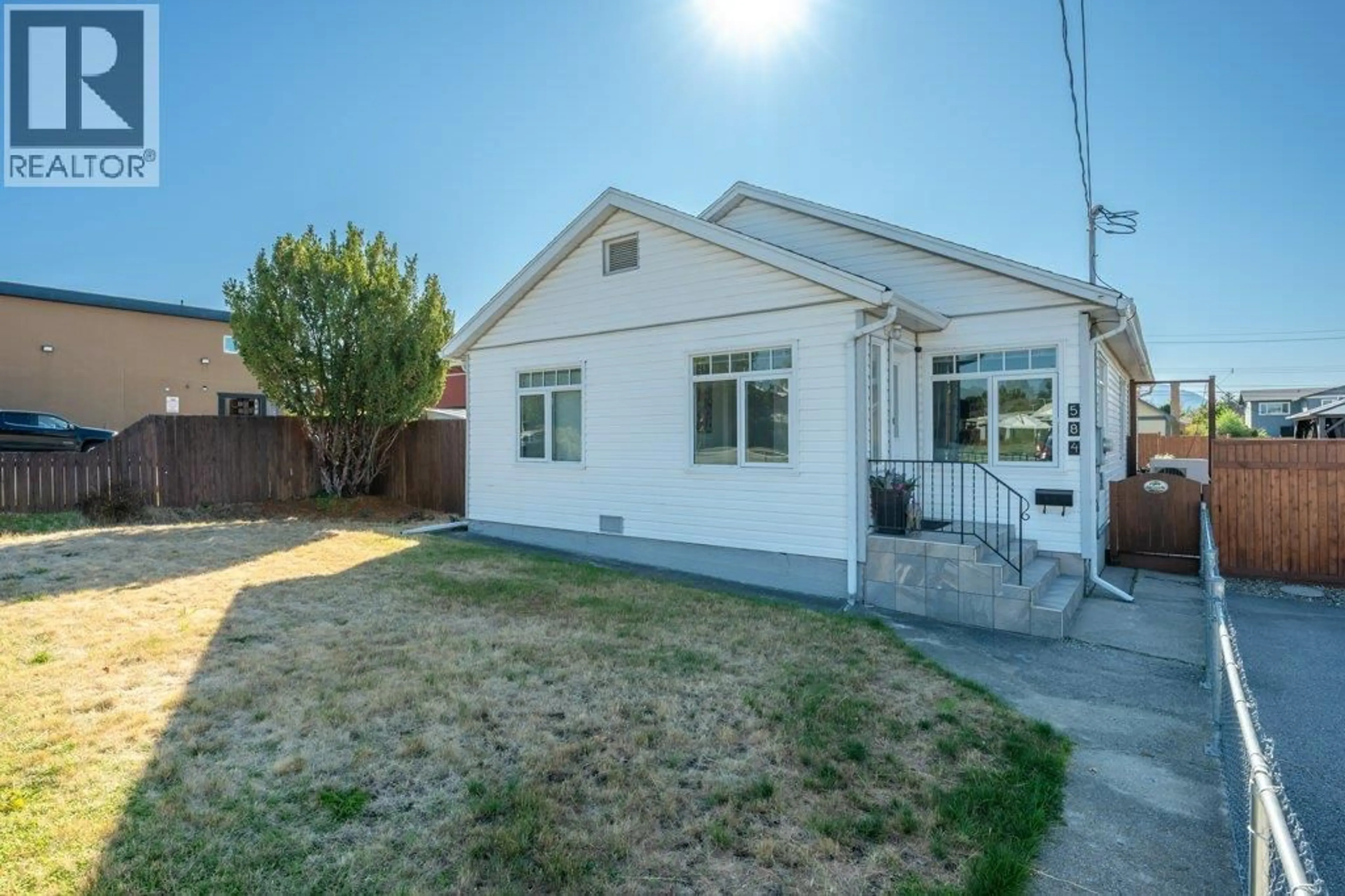Unknown for 584 EDNA AVENUE, Penticton British Columbia V2A2M2