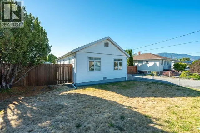 584 EDNA AVENUE, Penticton 2