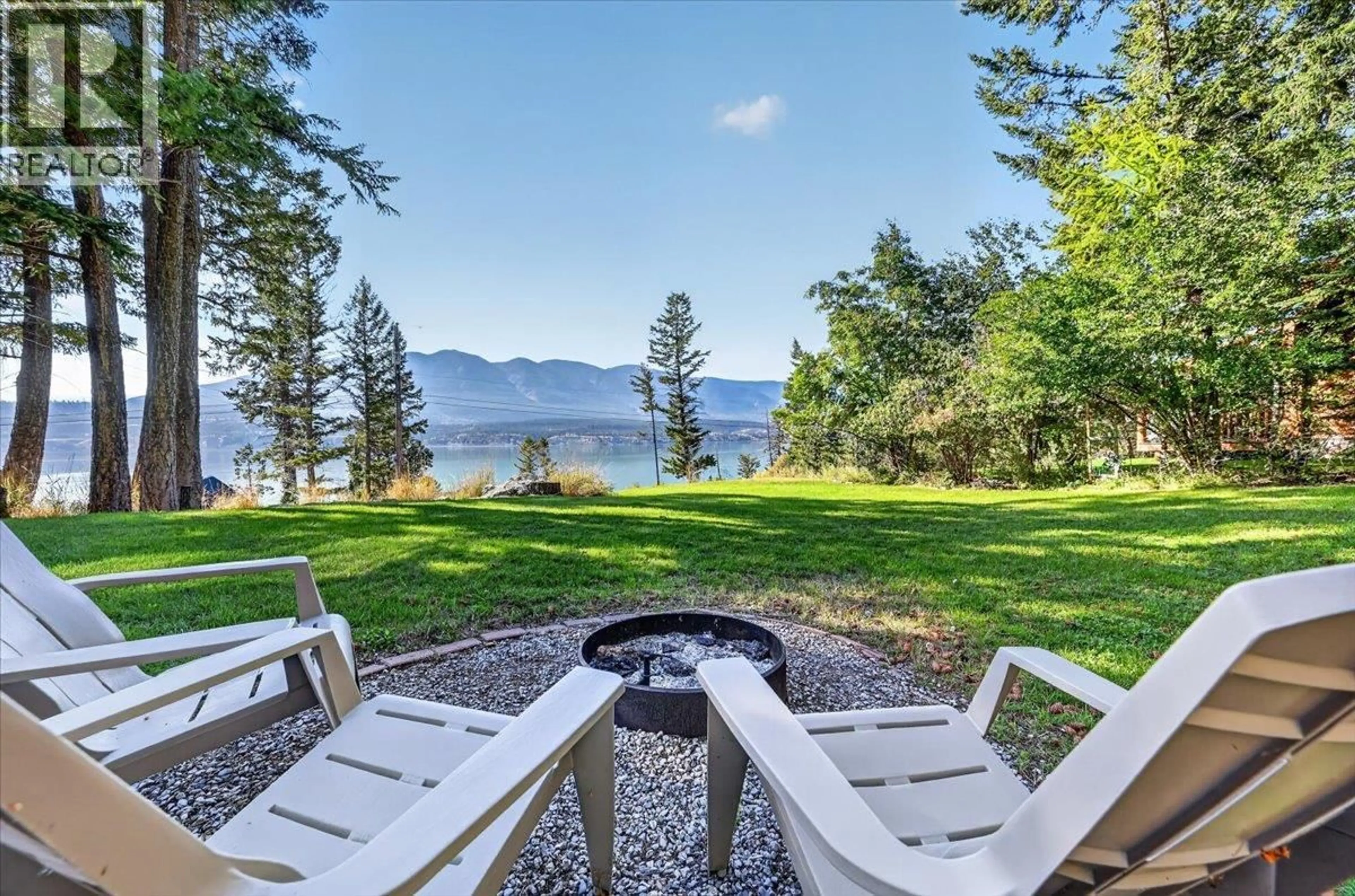 Patio, water/lake/river/ocean view for 8427 GRAINGER ROAD, Canal Flats British Columbia V0B1B0
