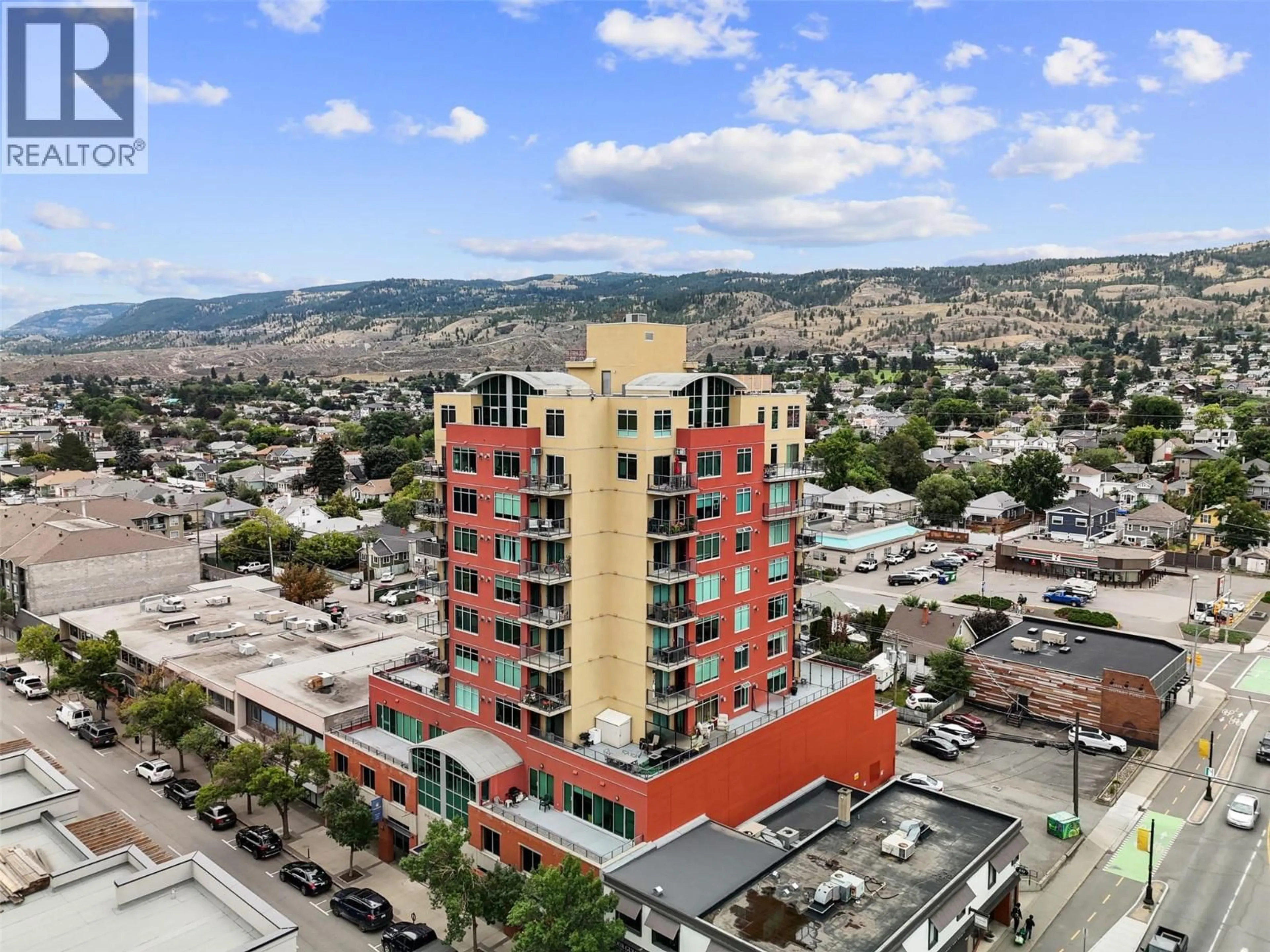 A pic from outside/outdoor area/front of a property/back of a property/a pic from drone, unknown for 902 - 619 VICTORIA STREET, Kamloops British Columbia V2C6W7