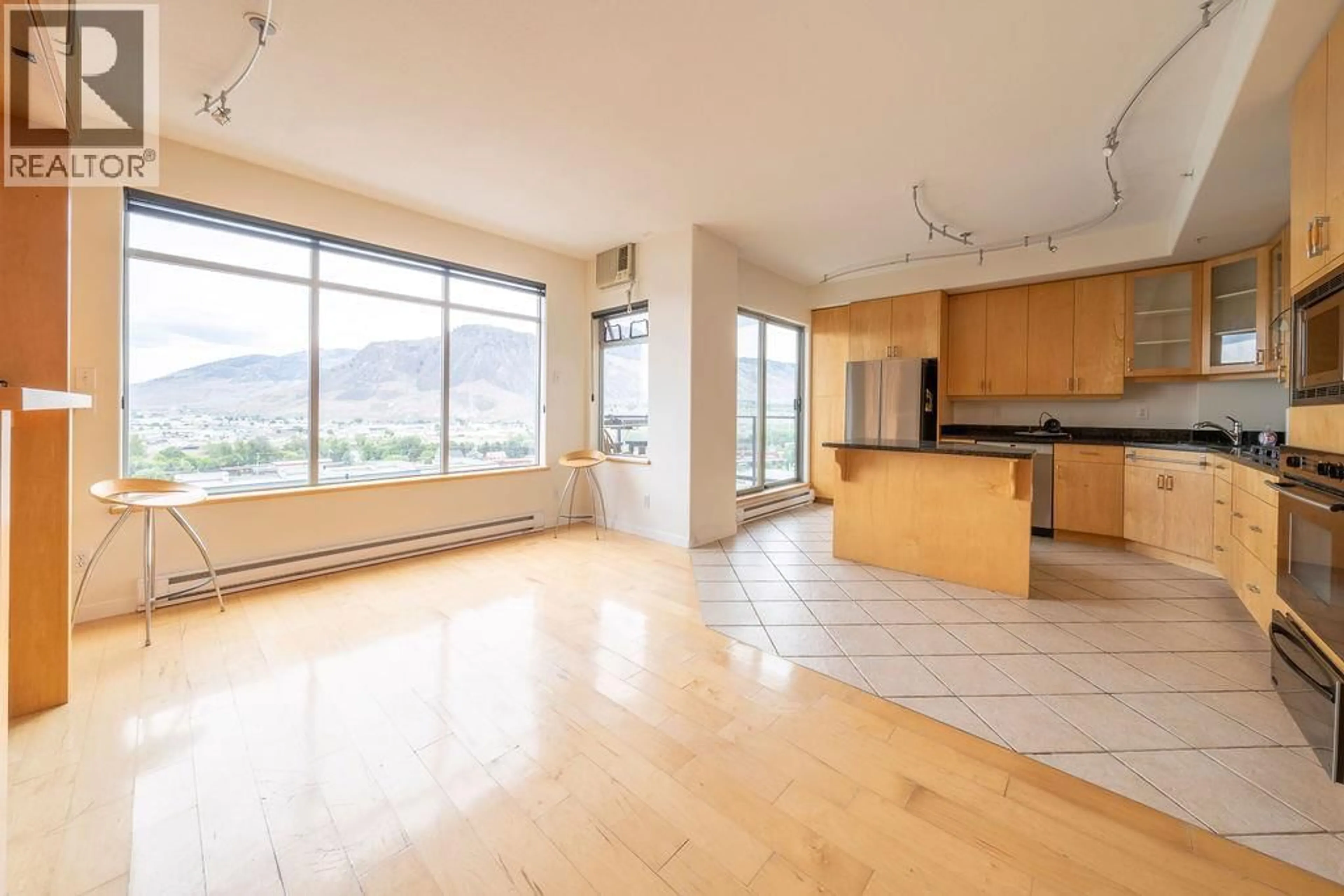 Open concept kitchen, unknown for 902 - 619 VICTORIA STREET, Kamloops British Columbia V2C6W7