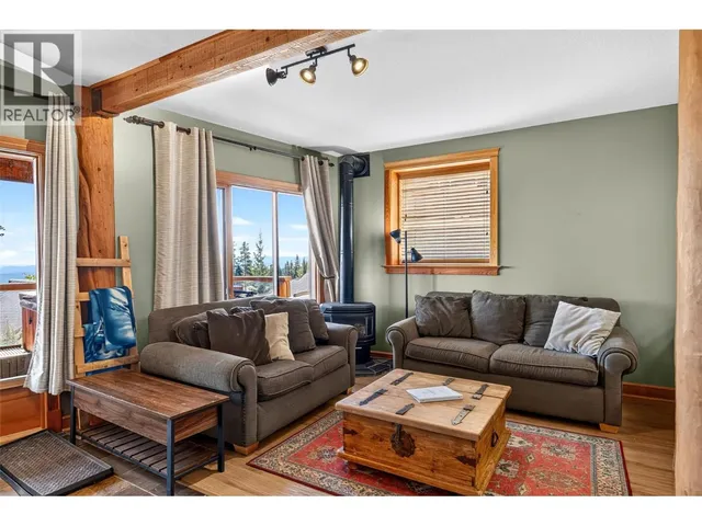 A - 5873 SNOW PINES CRESCENT, Big White 2
