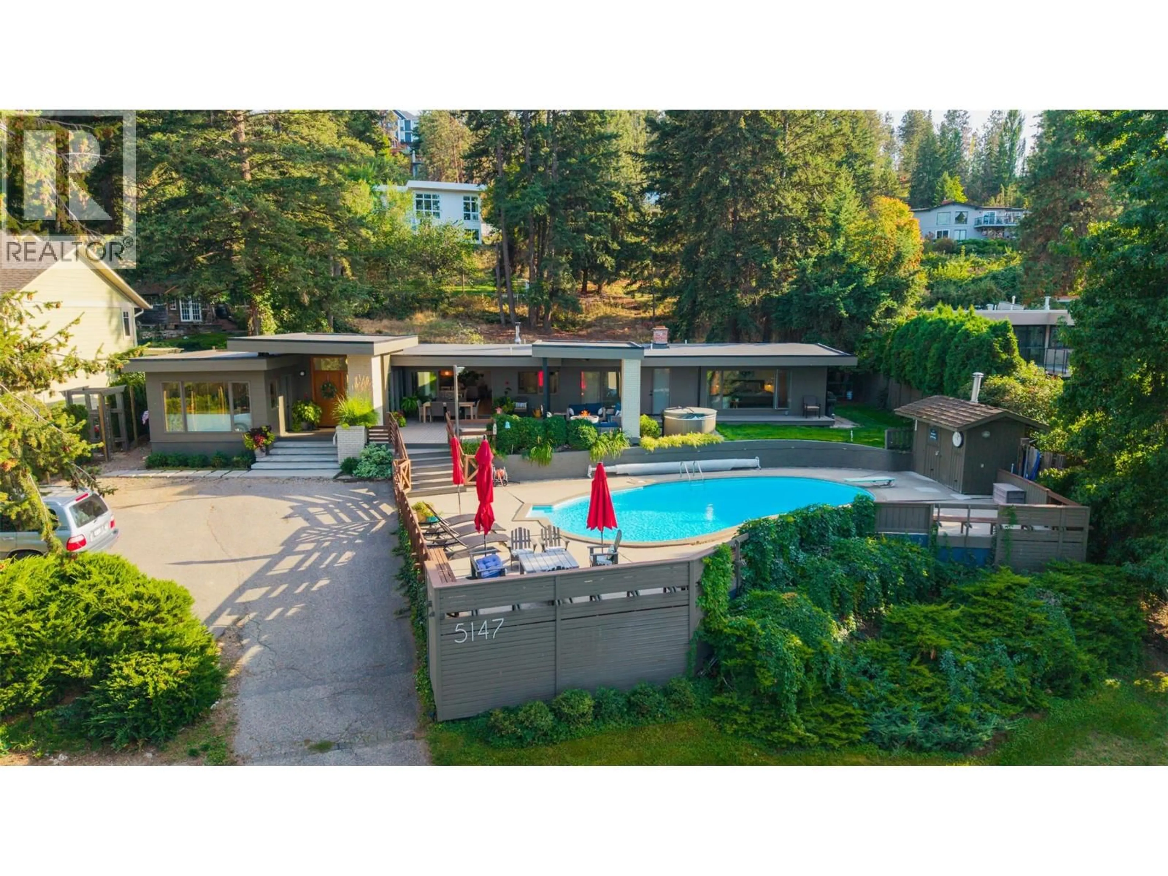 A pic from outside/outdoor area/front of a property/back of a property/a pic from drone, unknown for 5147 LAKESHORE ROAD, Kelowna British Columbia V1W4J1