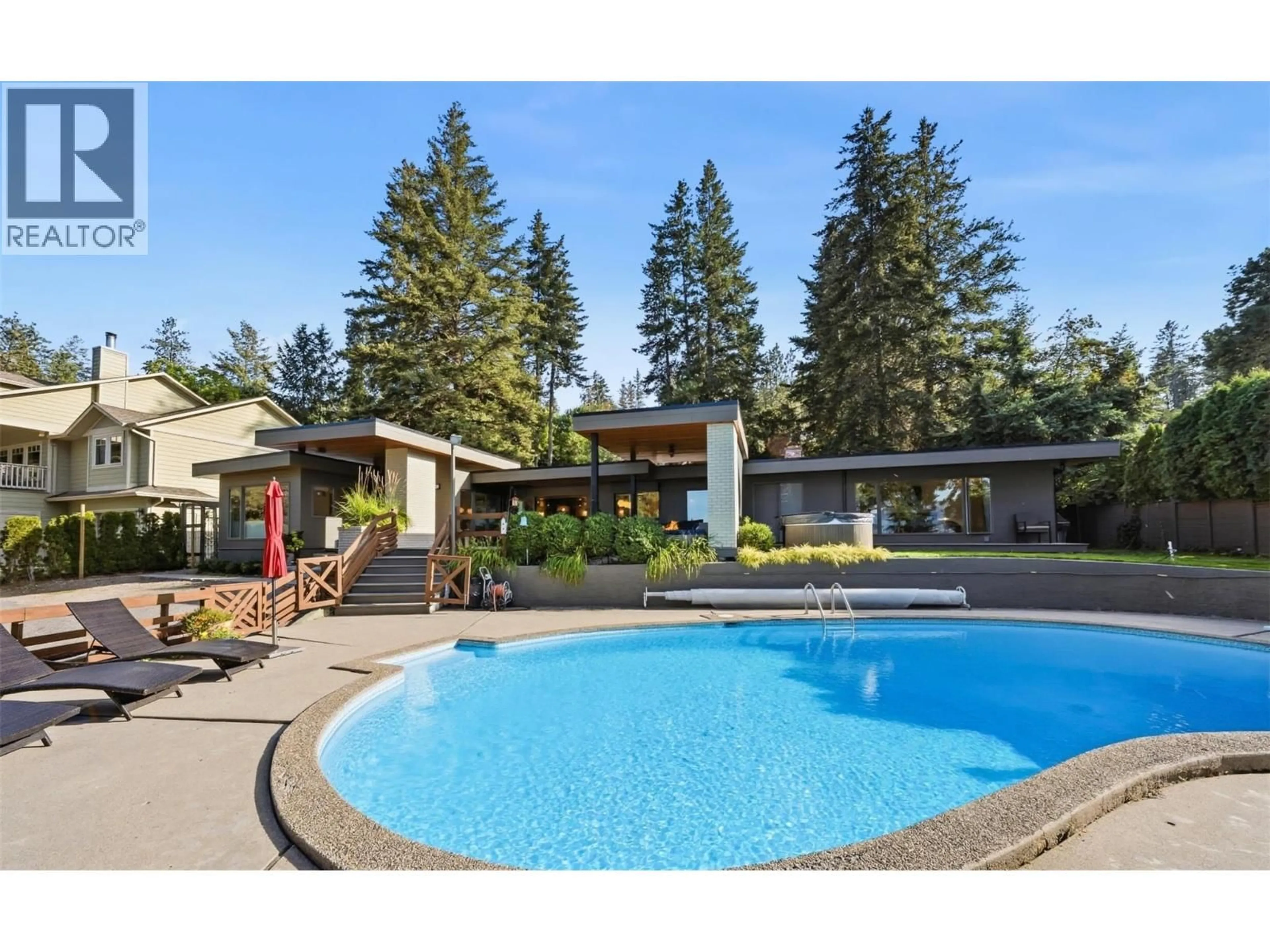 Pool for 5147 LAKESHORE ROAD, Kelowna British Columbia V1W4J1