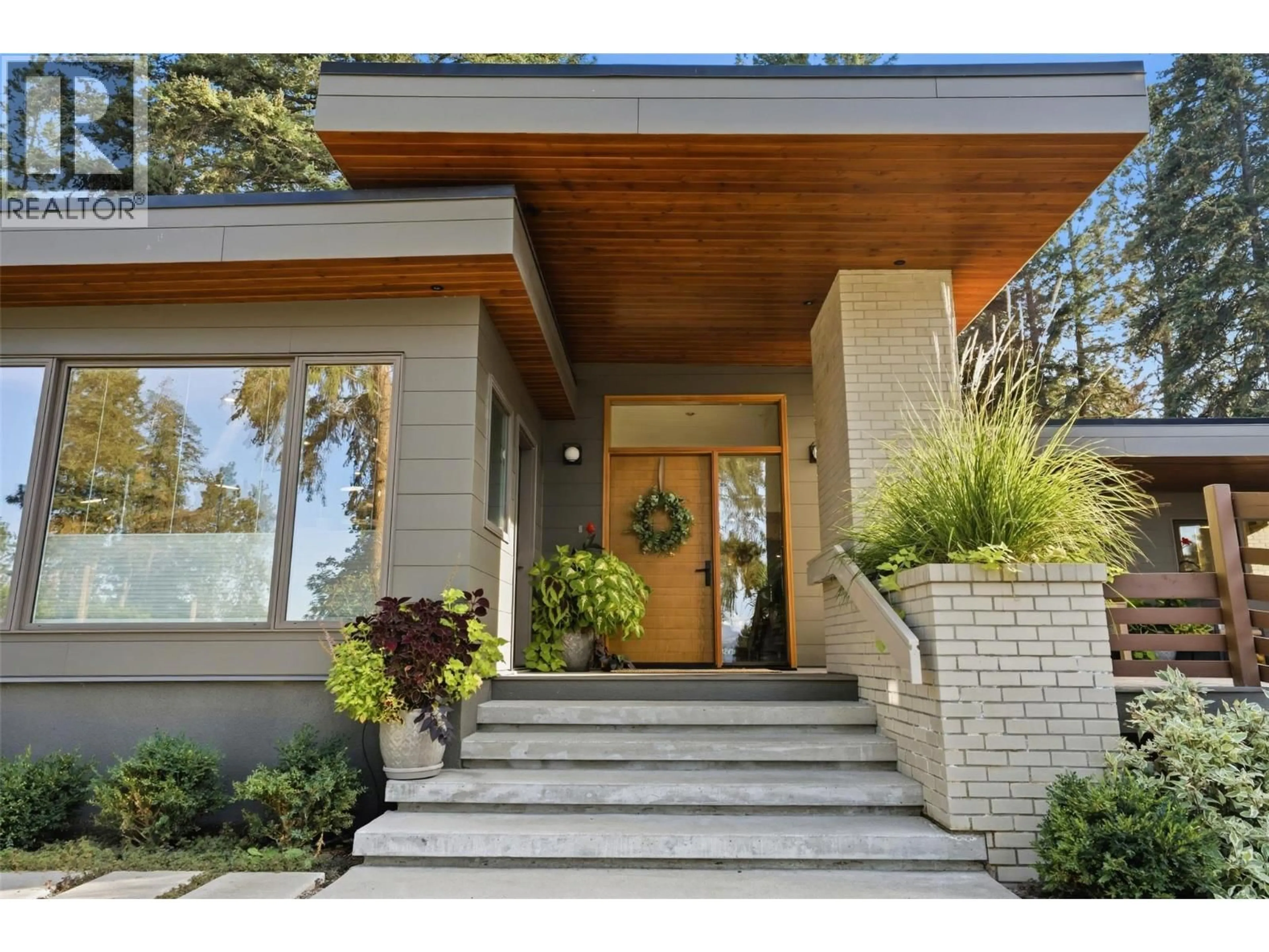 Unknown for 5147 LAKESHORE ROAD, Kelowna British Columbia V1W4J1