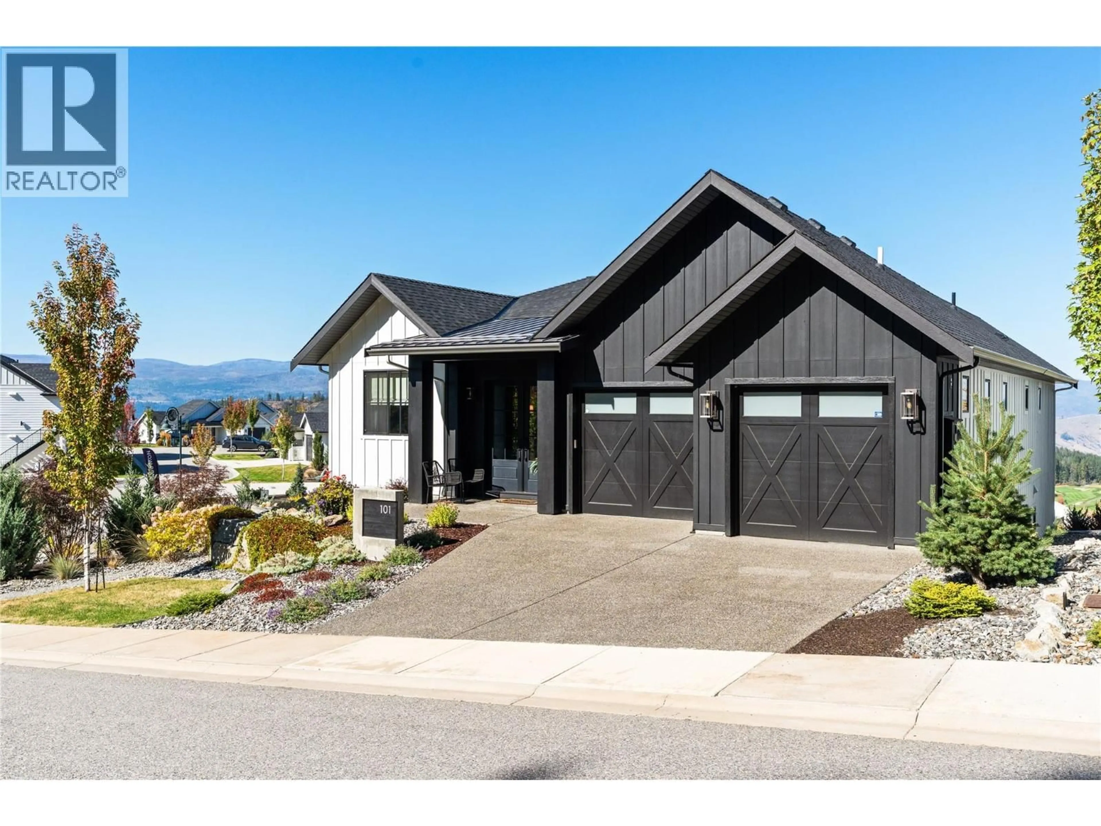 Home with vinyl exterior material, mountain view for 101 DIAMOND WAY, Vernon British Columbia V1H0A2