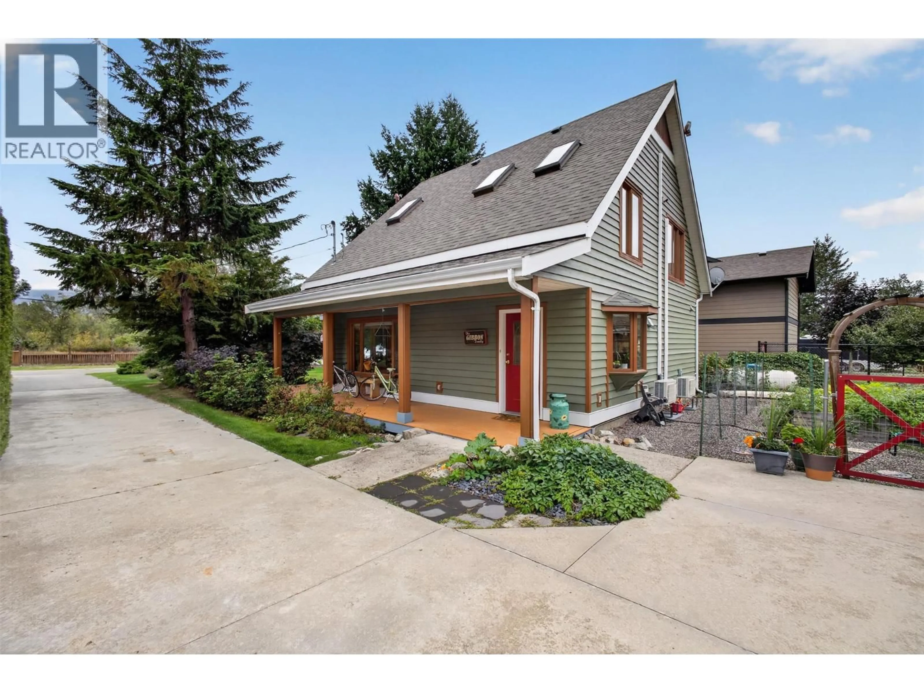 Unknown for 7366 FINTRY DELTA ROAD, Kelowna British Columbia V1Z3V2