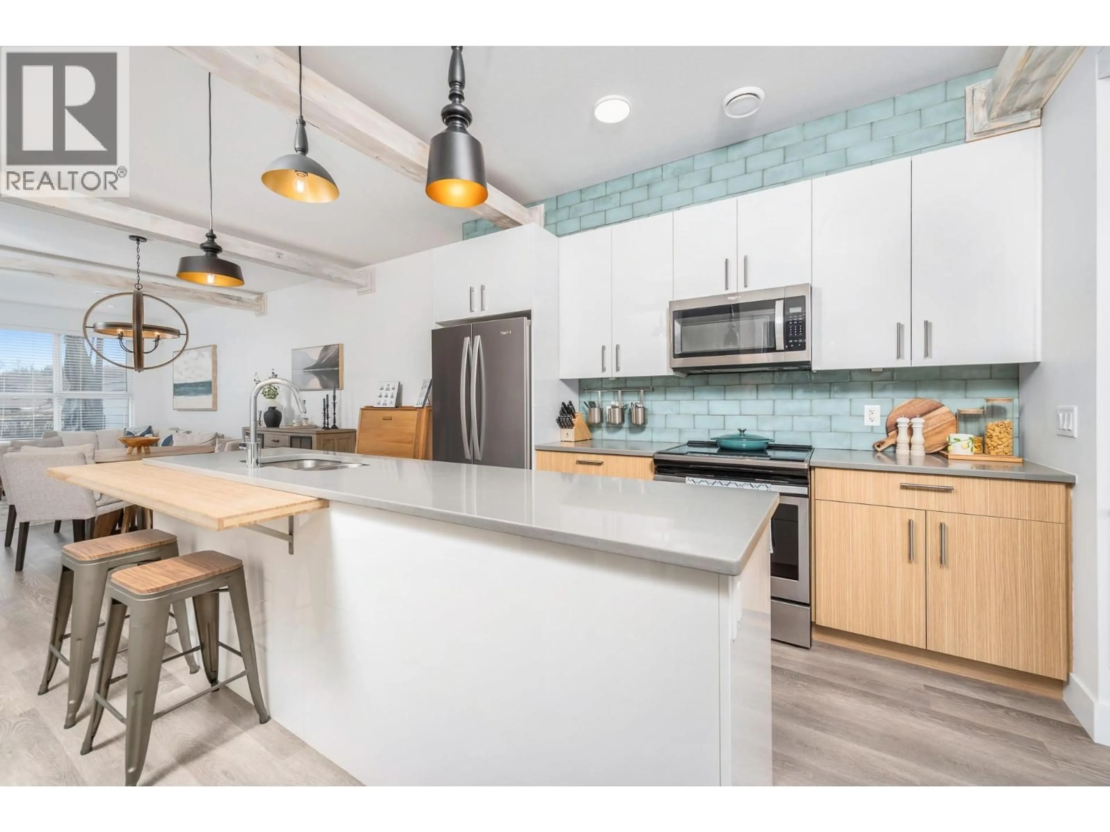 Open concept kitchen, unknown for 402 - 11581 ROGERS ROAD, Lake Country British Columbia V4V1X8