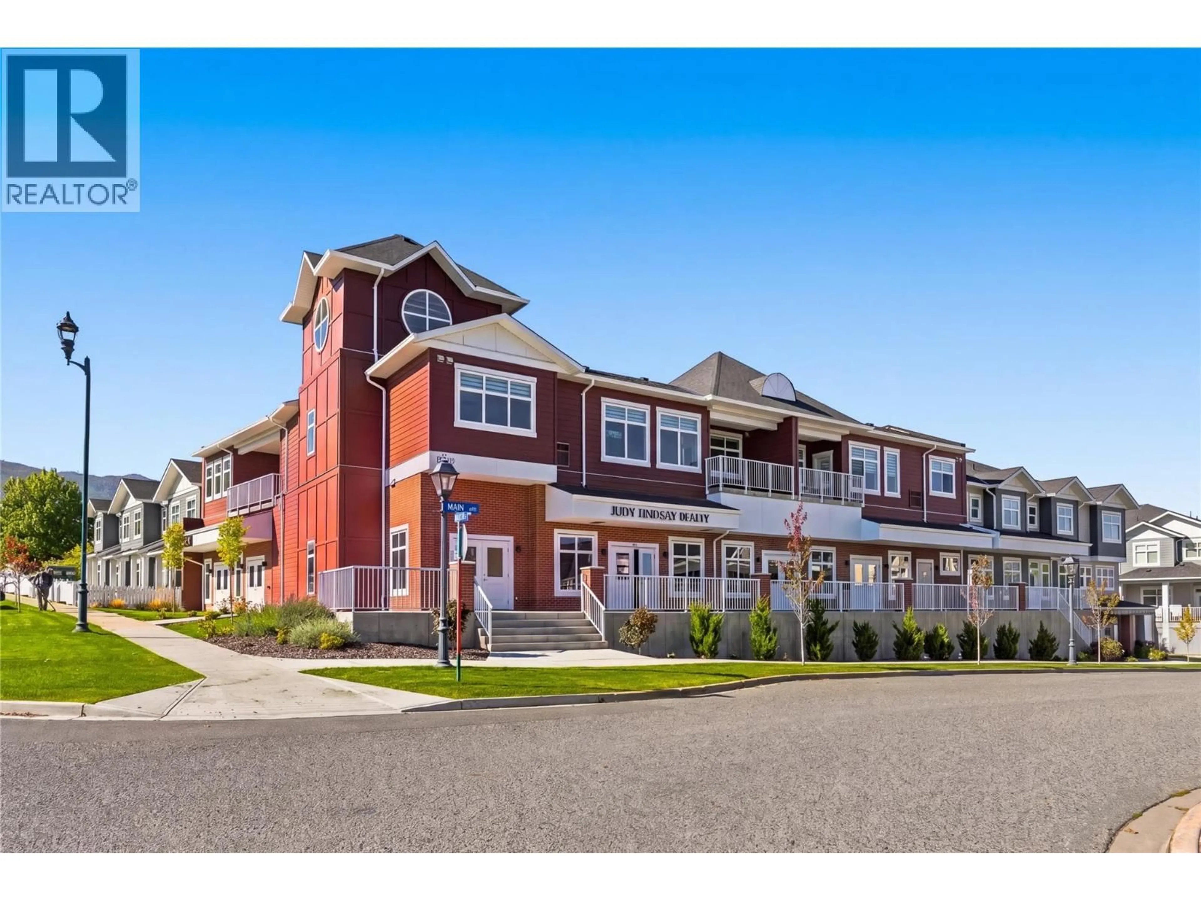 Home with brick exterior material, unknown for 202 - 5300 MAIN STREET, Kelowna British Columbia V1W0C1