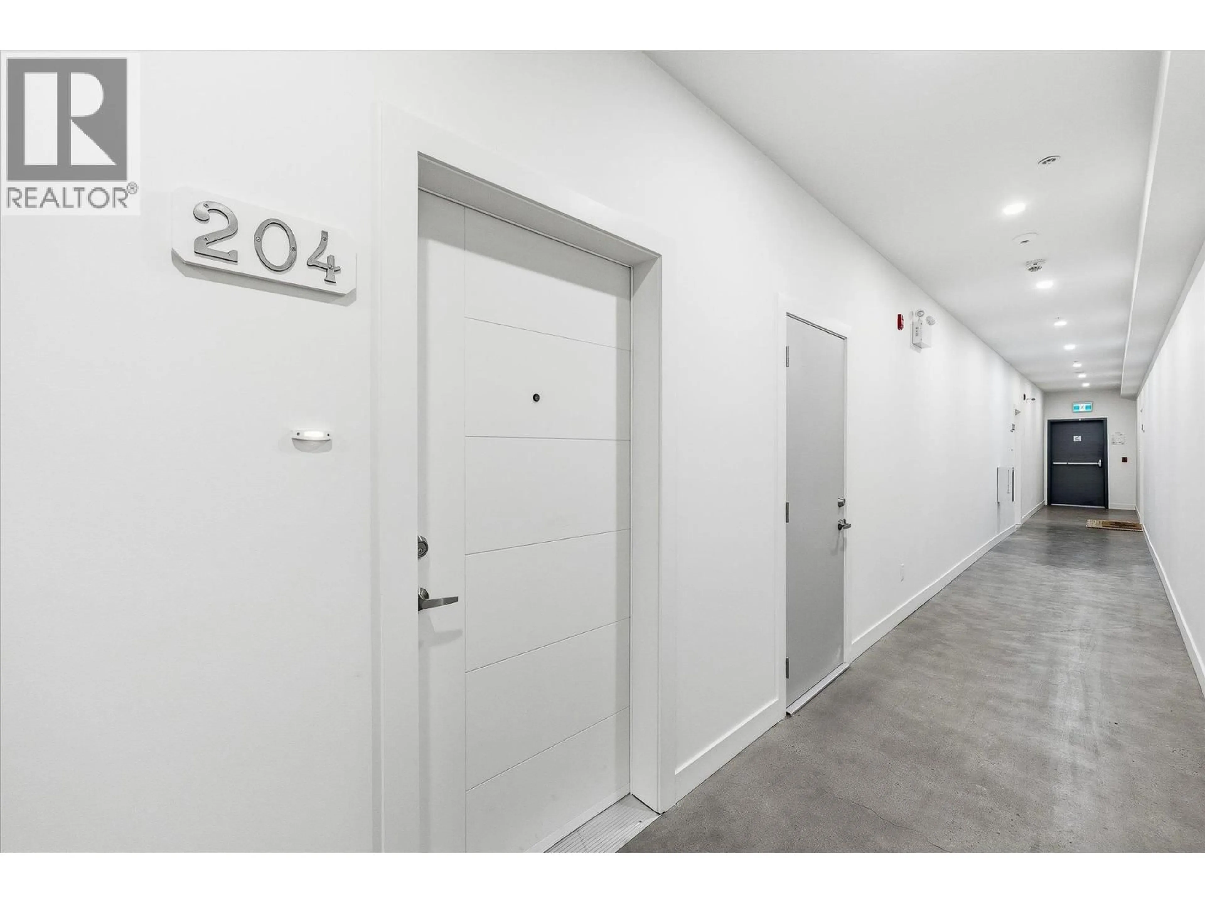 Unknown for 204 - 5300 MAIN STREET, Kelowna British Columbia V1W0C1
