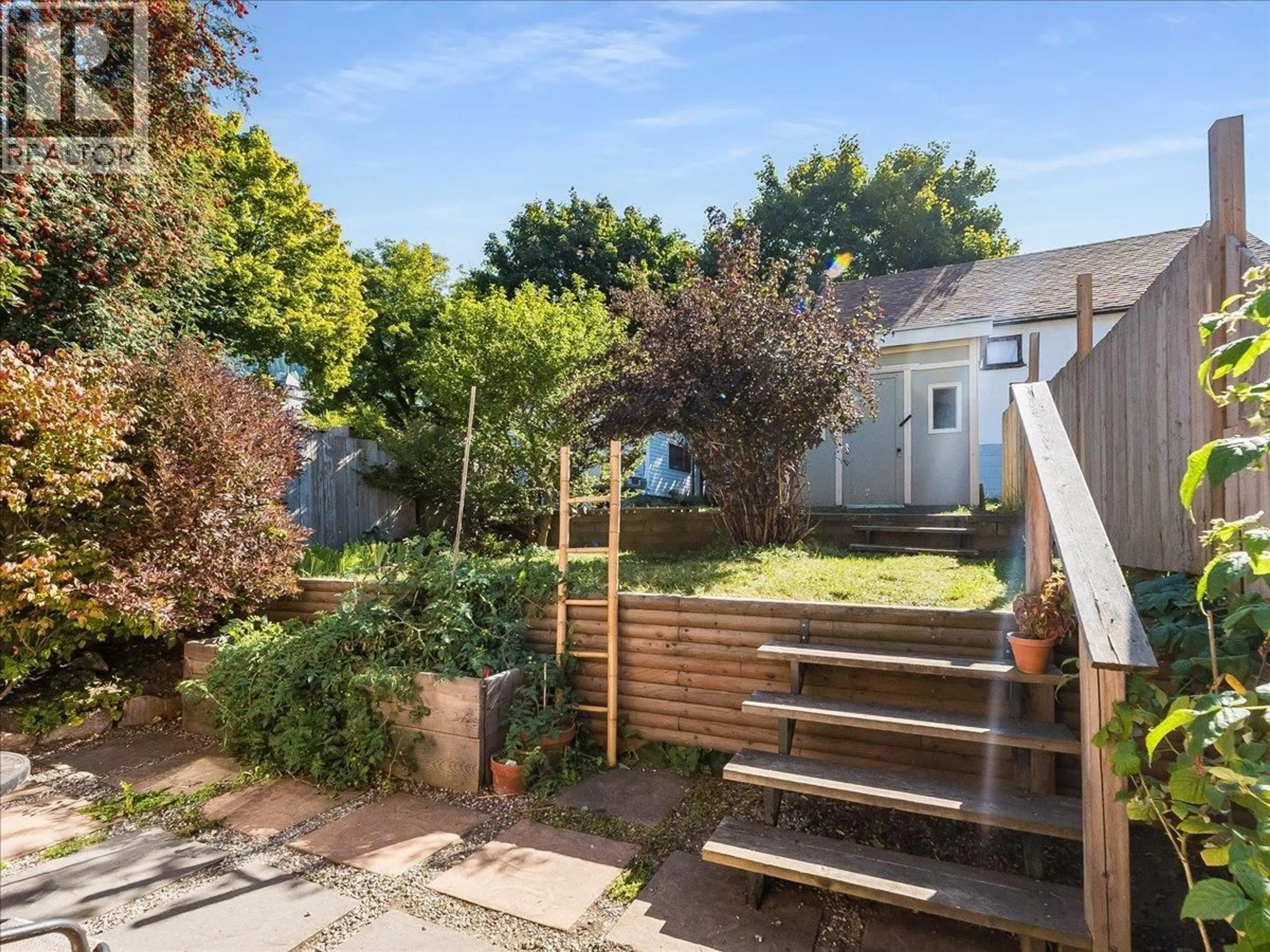 A pic from outside/outdoor area/front of a property/back of a property/a pic from drone, street for 414 MILL STREET, Nelson British Columbia V1L4R9