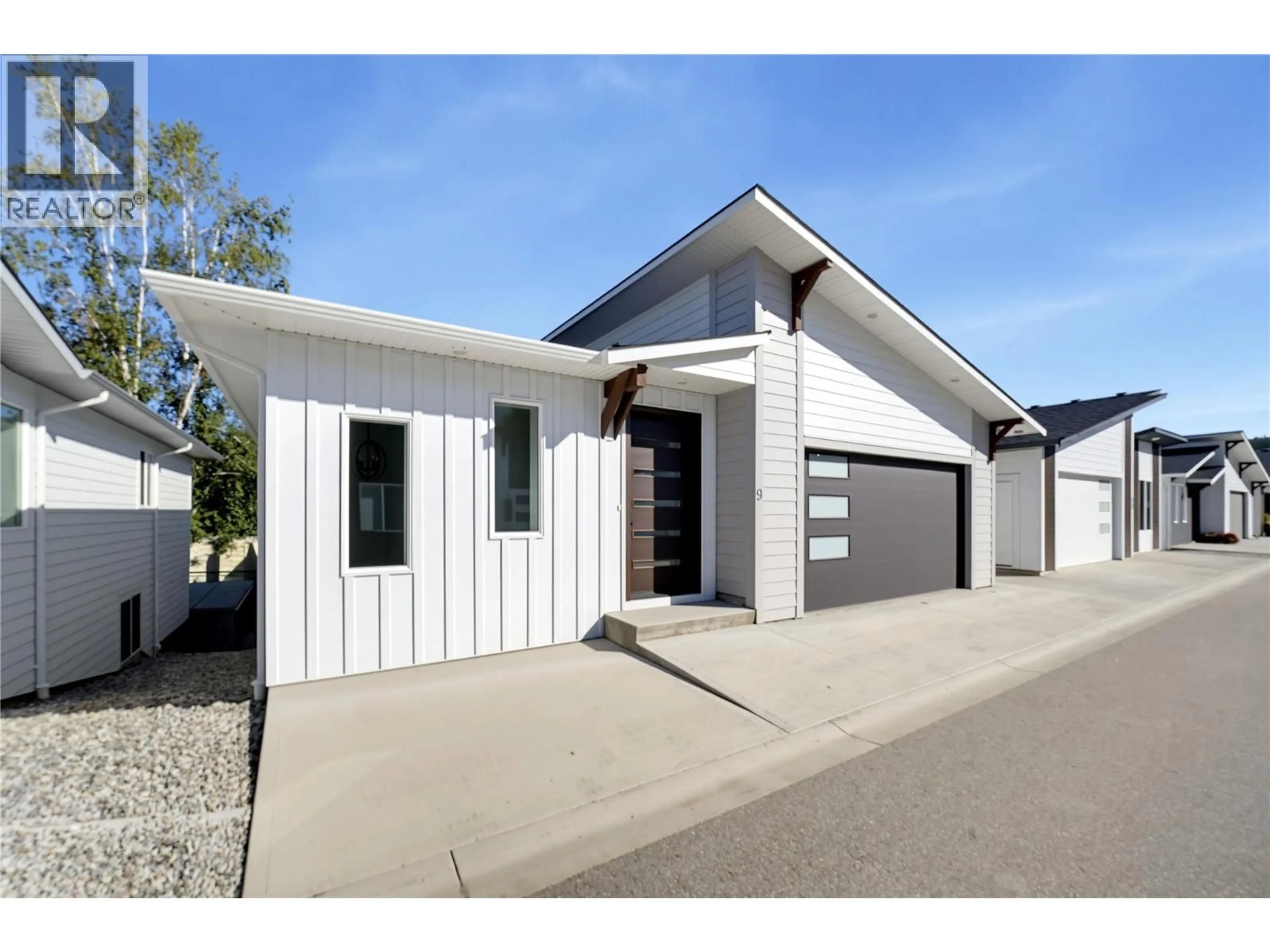 Unknown for 9 - 1840 10 STREET SOUTHWEST, Salmon Arm British Columbia V1E0H2