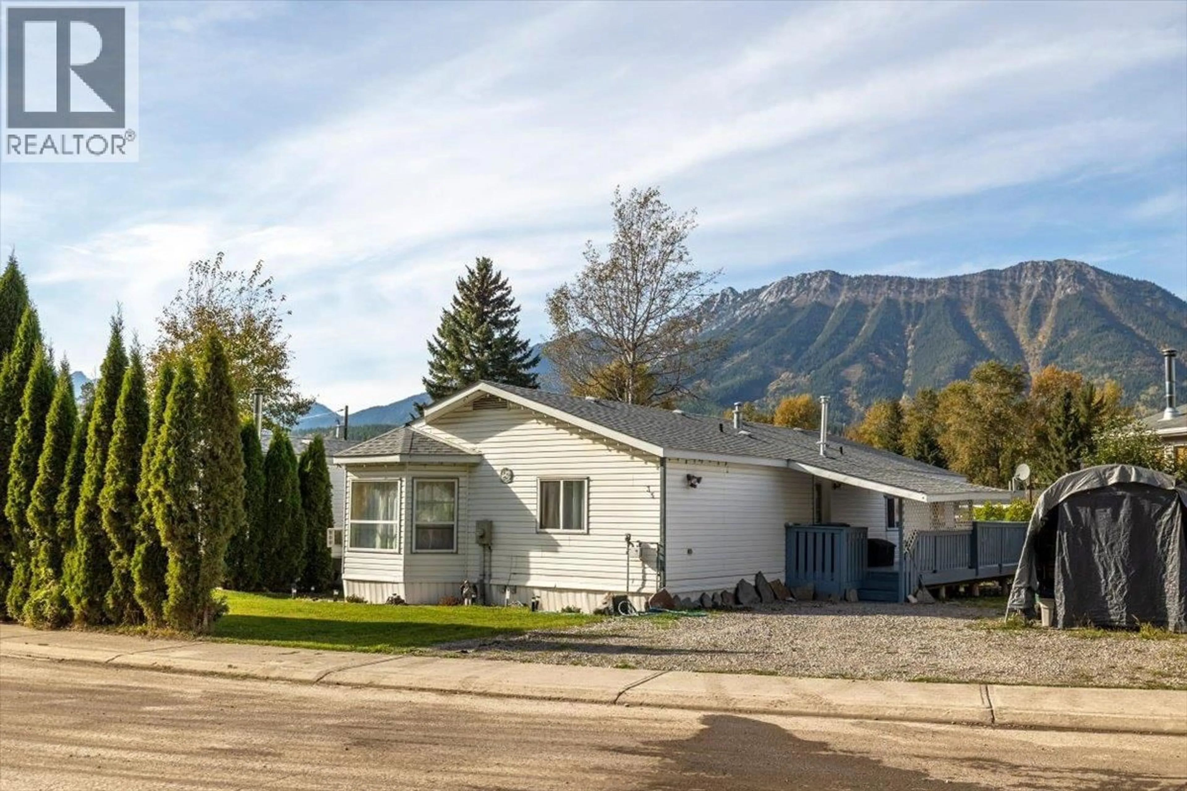 Home with vinyl exterior material, mountain view for 35 SLALOM DRIVE, Fernie British Columbia V0B1M4
