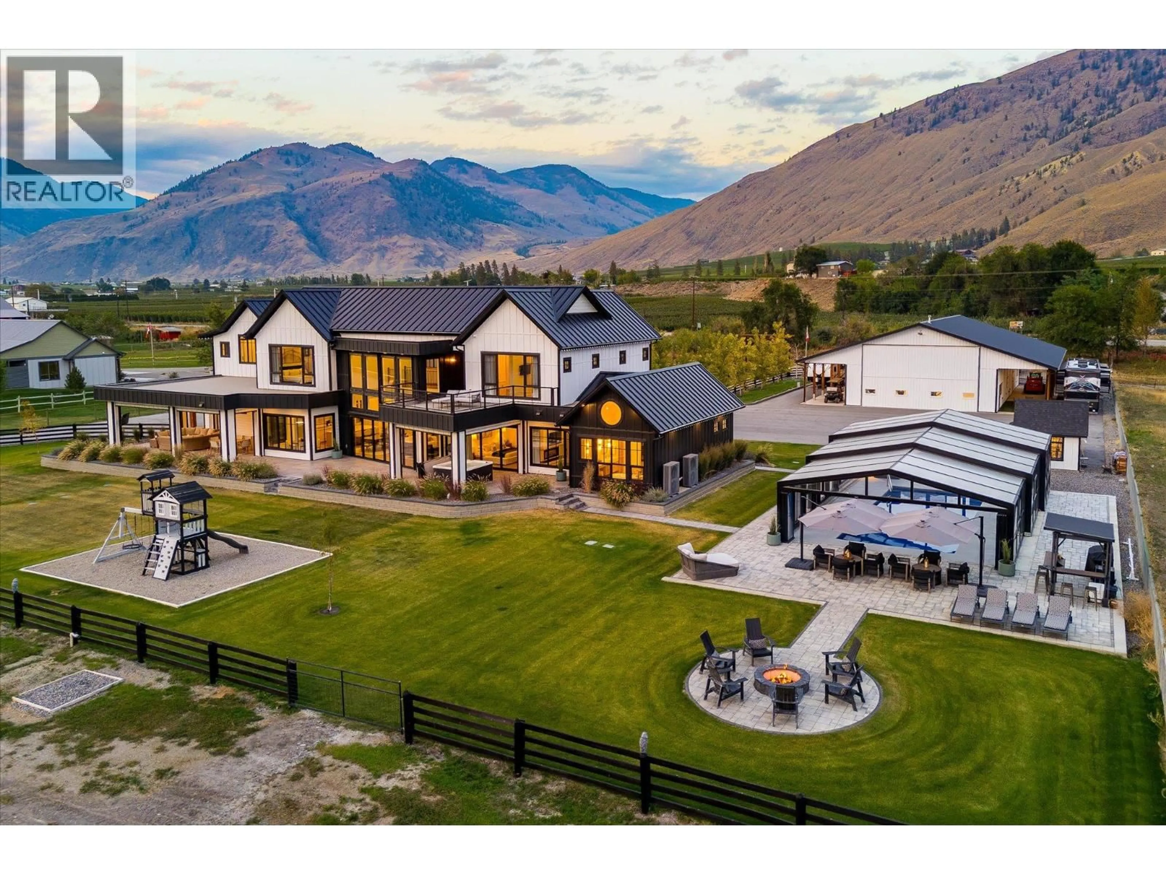 A pic from outside/outdoor area/front of a property/back of a property/a pic from drone, mountain view for 1869 STEWART ROAD, Cawston British Columbia V0X1C1