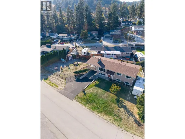 3374 MCMURCHIE ROAD, West Kelowna 2