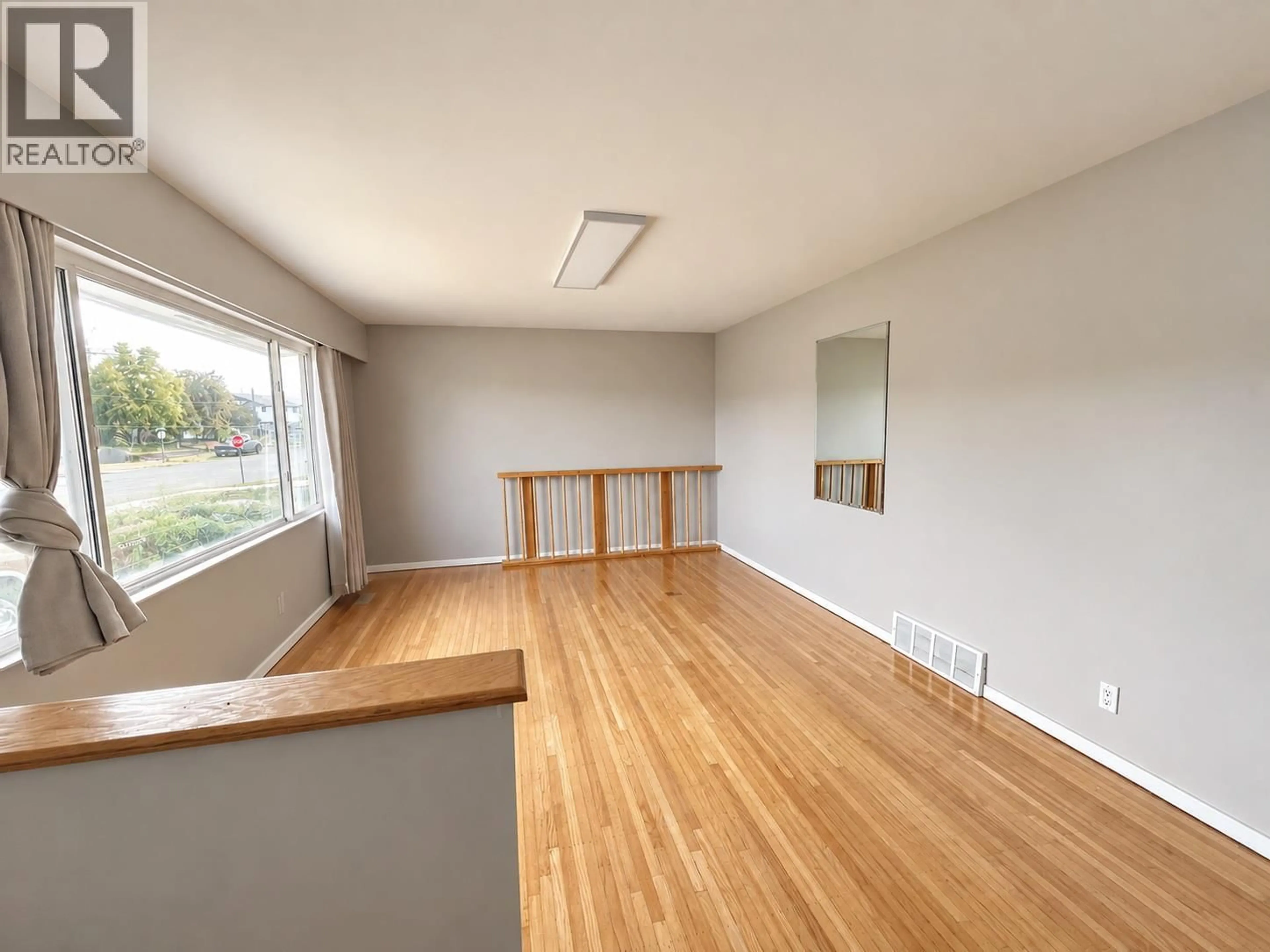 A pic of a room for 872 SELKIRK AVENUE, Kamloops British Columbia V2B1T9
