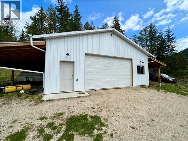 864 BARTLEY ROAD, Nakusp 5