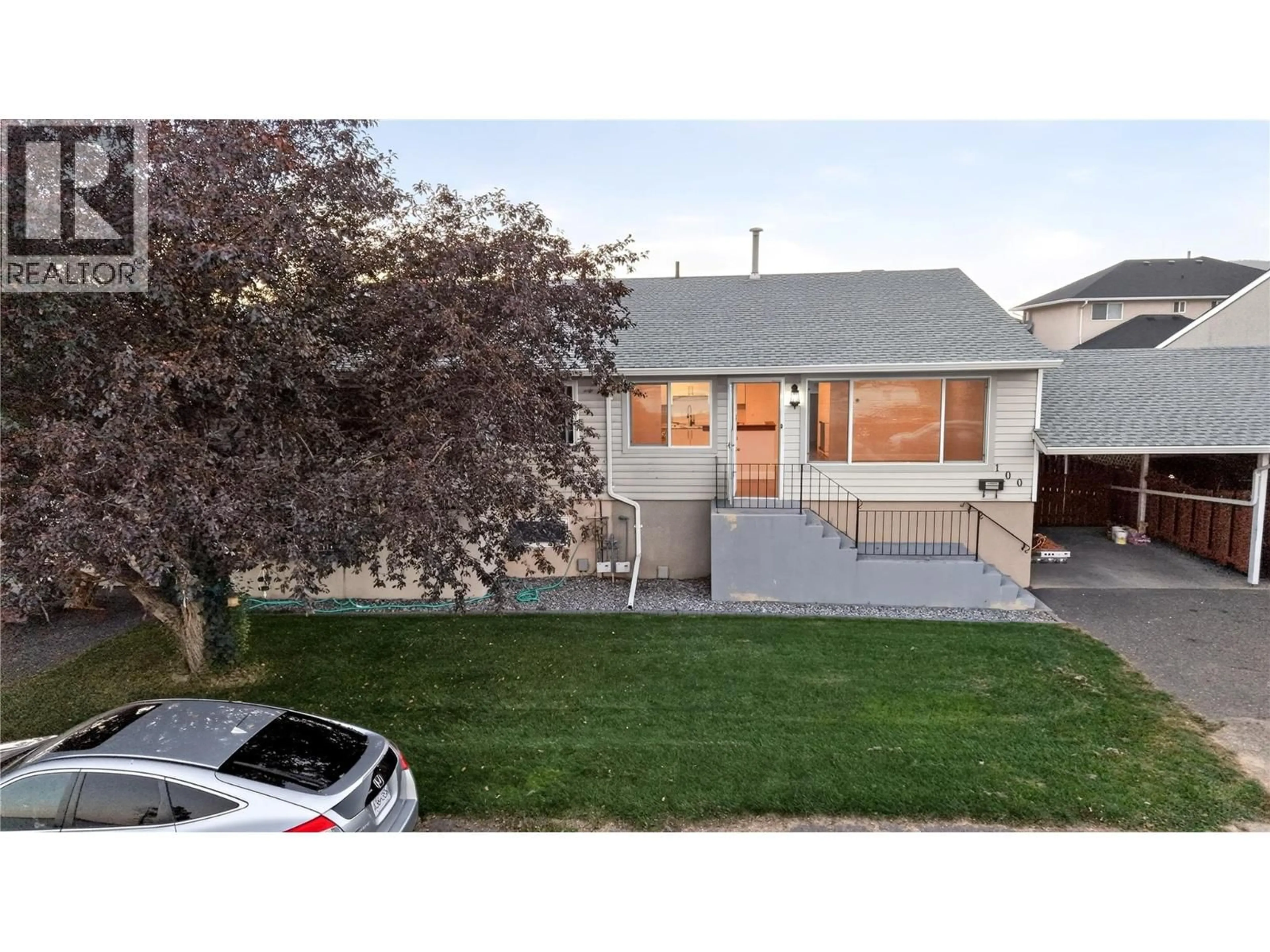Home with vinyl exterior material, street for 100 - 800 VALHALLA DRIVE, Kamloops British Columbia V2B1R8