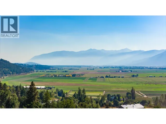 960 MONROSE ROAD, Wynndel 2