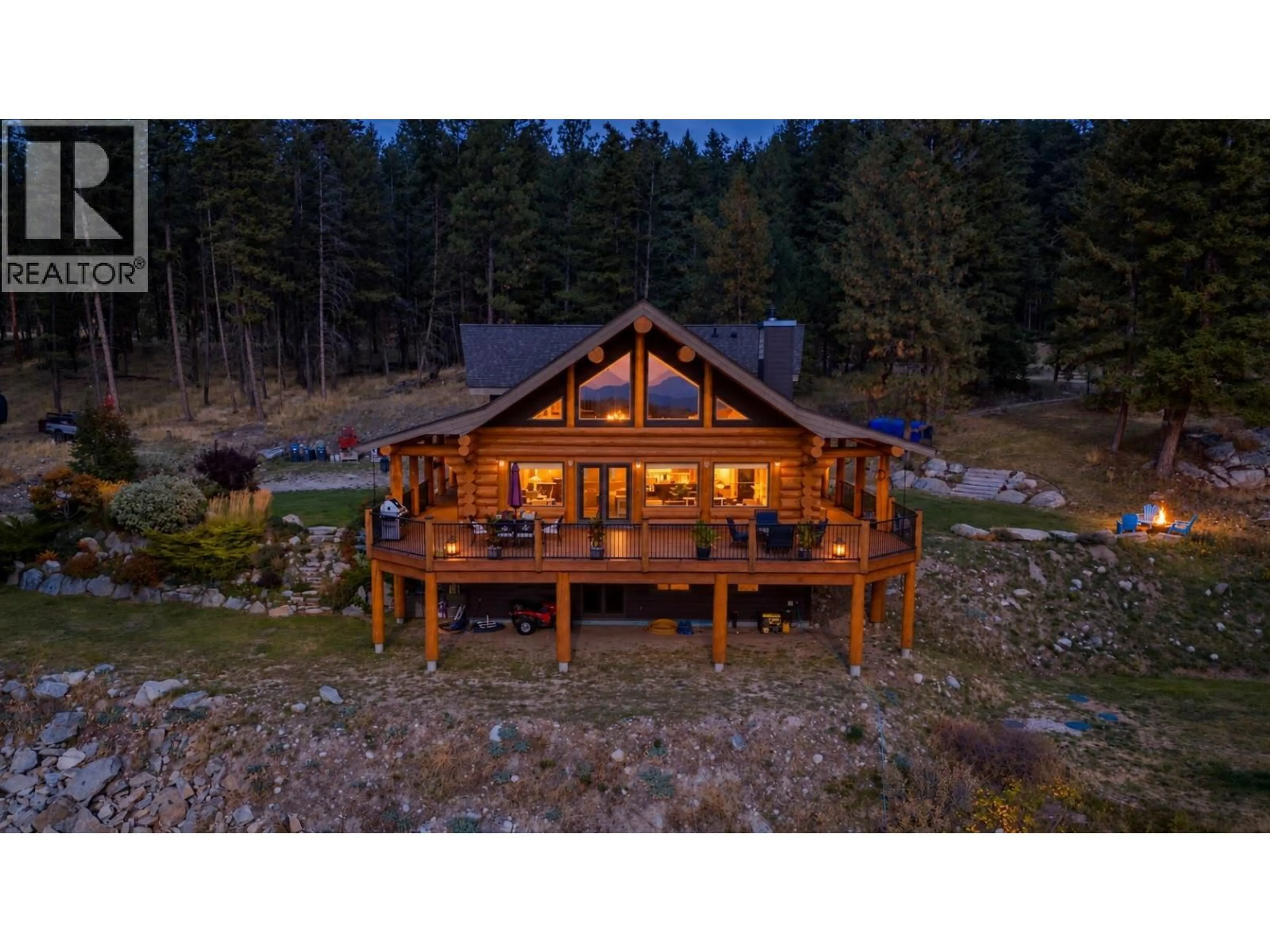 A pic from outside/outdoor area/front of a property/back of a property/a pic from drone, unknown for 6470 MCKINNEY ROAD, Oliver British Columbia V0H1T8