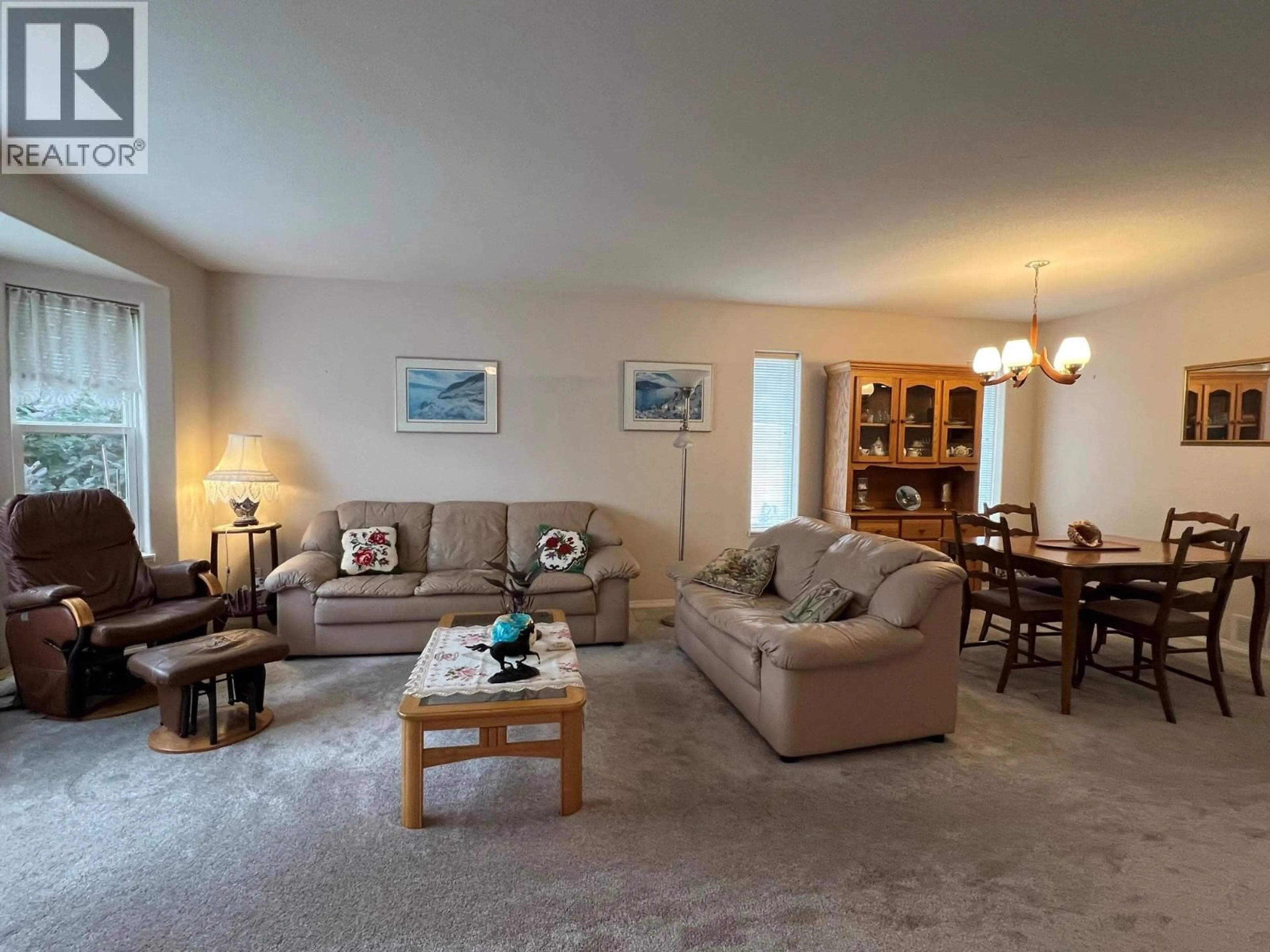 Living room with furniture, unknown for 604 6TH AVENUE, Vernon British Columbia V1H1Z1
