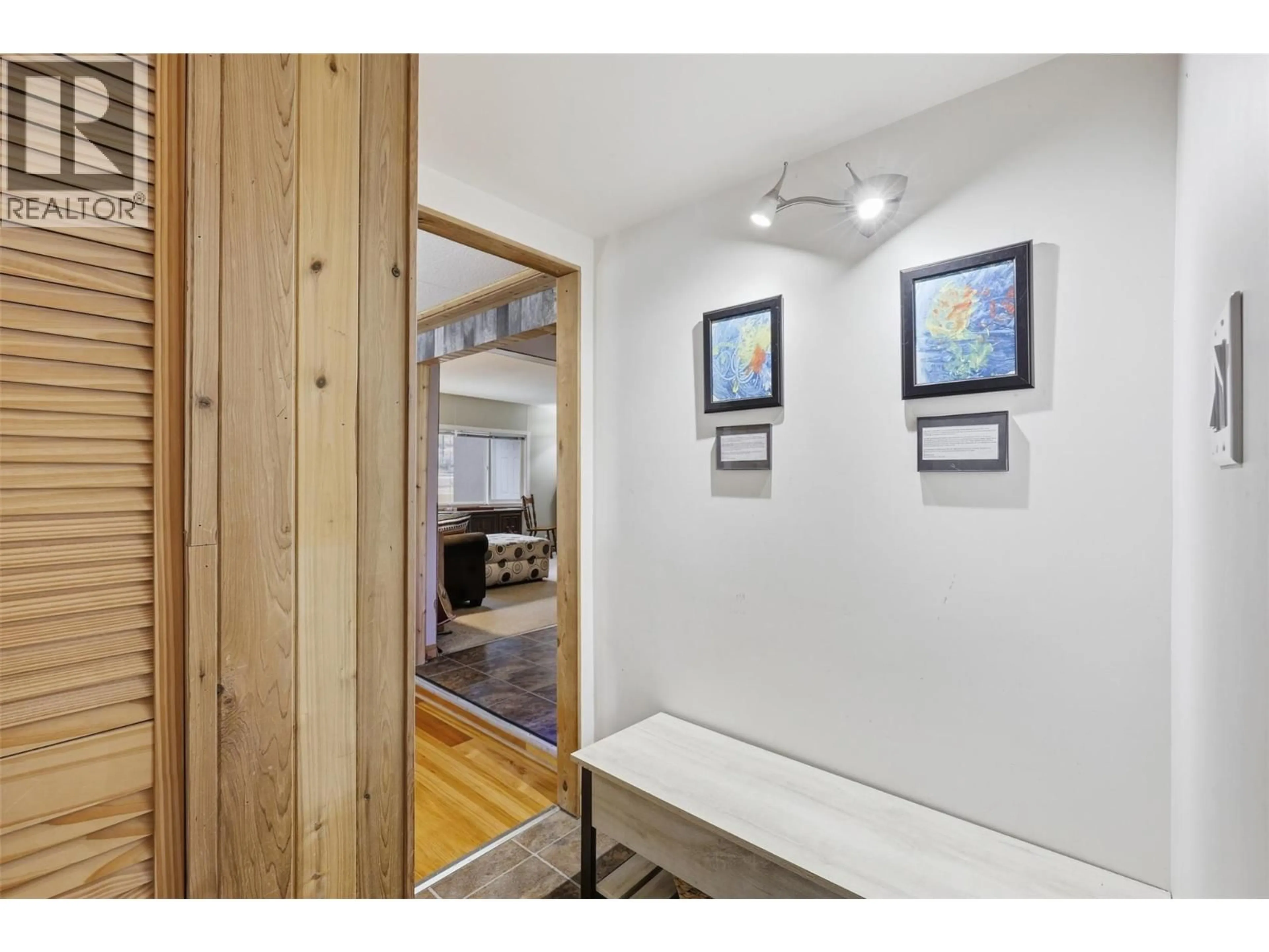 Indoor entryway for 105 - 2401 ORD ROAD, Kamloops British Columbia V2B7V8