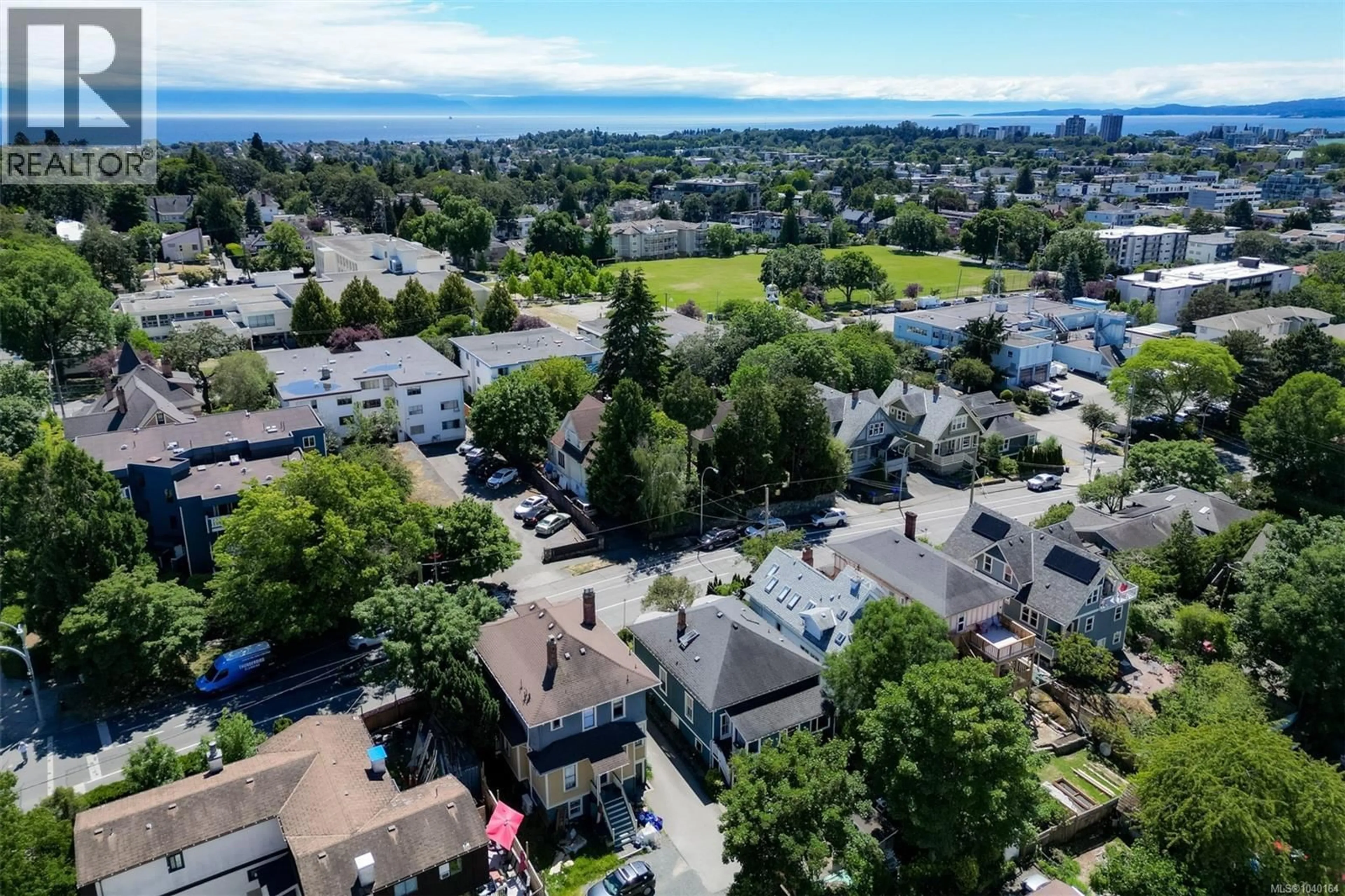 A pic from outside/outdoor area/front of a property/back of a property/a pic from drone, street for 1330 JOHNSON STREET, Victoria British Columbia V8V3P1